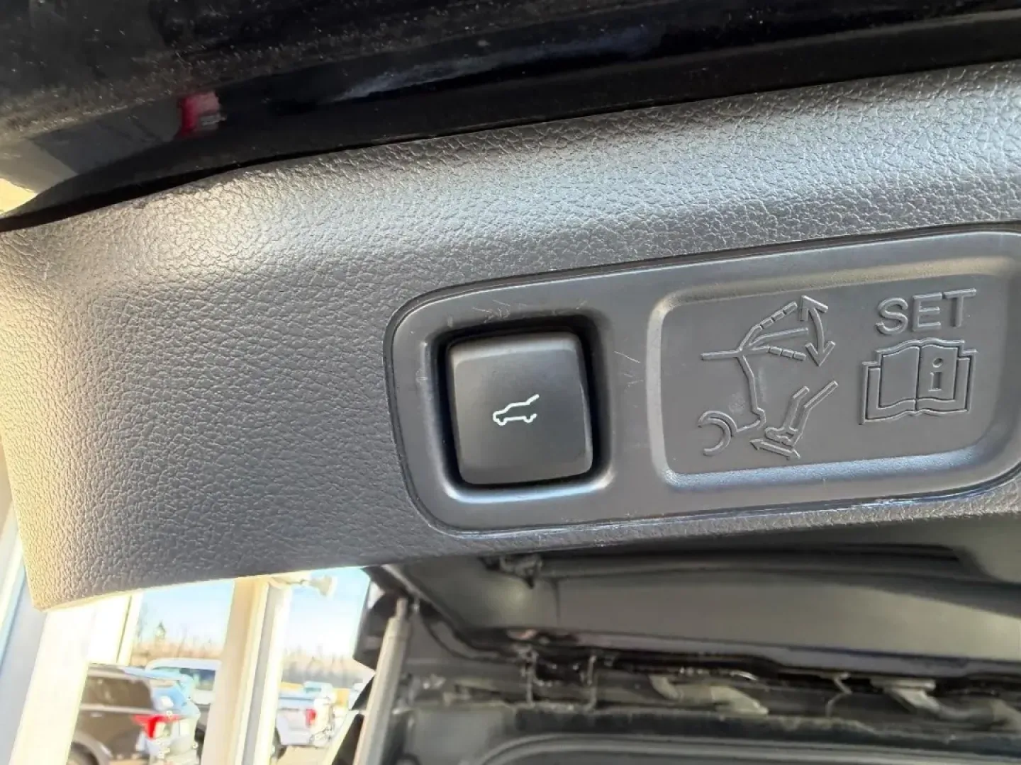 2023 /Black Onyx Leather Ford Expedition Platinum (1FMJU1M80PE) with an 3.5L EcoBoost V6 engine, Automatic transmission, located at 141 Commercial Dr, Fredericktown, MO, 63645, (573) 783-6432, 37.570087, -90.320648 - **Elevate Your Adventures with the 2023 Ford Expedition Platinum - Perfect for Family Journeys!**<br /> <br /> Are you looking for the ultimate family SUV that can handle everything from school drop-offs to weekend getaways? The 2023 Ford Expedition Platinum at Pettus Ford De Soto in De Soto, MO, is - Photo#5