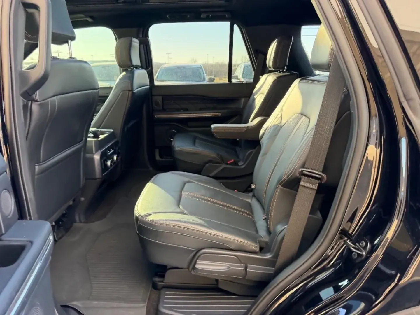 2023 /Black Onyx Leather Ford Expedition Platinum (1FMJU1M80PE) with an 3.5L EcoBoost V6 engine, Automatic transmission, located at 141 Commercial Dr, Fredericktown, MO, 63645, (573) 783-6432, 37.570087, -90.320648 - **Elevate Your Adventures with the 2023 Ford Expedition Platinum - Perfect for Family Journeys!**<br /> <br /> Are you looking for the ultimate family SUV that can handle everything from school drop-offs to weekend getaways? The 2023 Ford Expedition Platinum at Pettus Ford De Soto in De Soto, MO, is - Photo#10