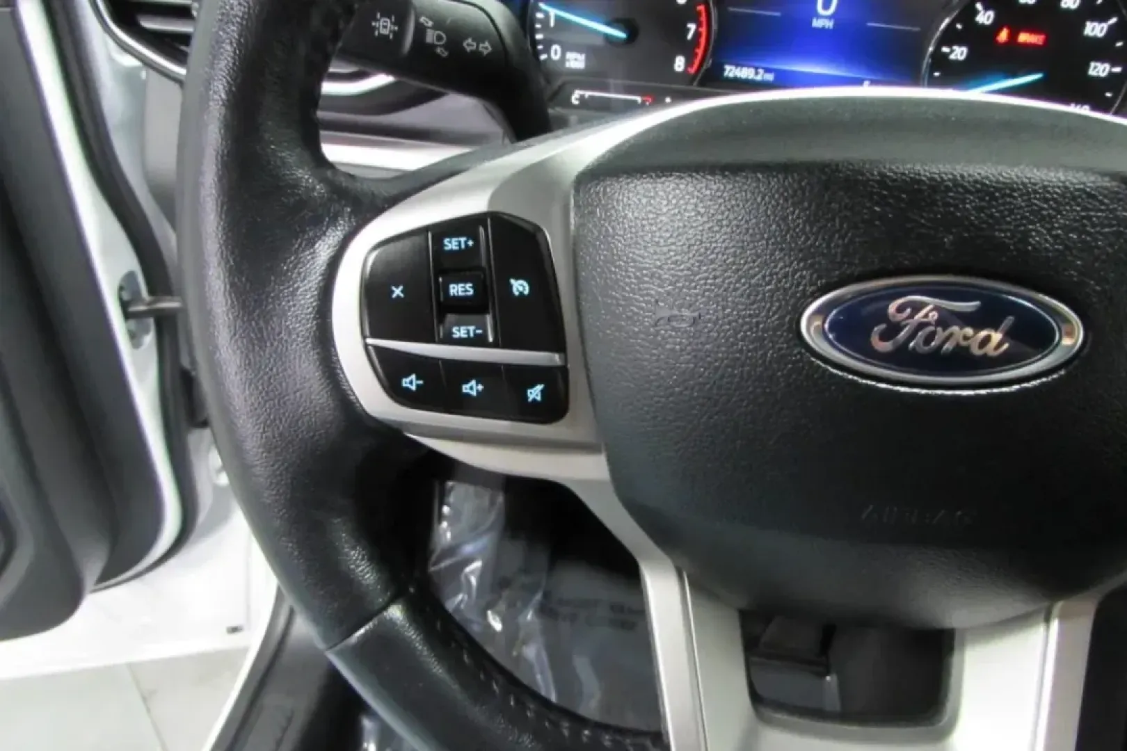 2023 /Ebony Leather Ford Explorer XLT (1FMSK8DH2PG) with an Other engine, Automatic transmission, located at 12836 Highway 21, De Soto, MO, 63020, (636) 337-7777, 38.151867, -90.575615 - Looking for the perfect family SUV that can handle everything from school runs to weekend adventures? Look no further than this stunning 2023 Ford Explorer XLT, now available at Pettus Ford De Soto. Located at 12836 Missouri Hwy 21, De Soto, MO 63020, we are your trusted OEM dealership offering a se - Photo#16