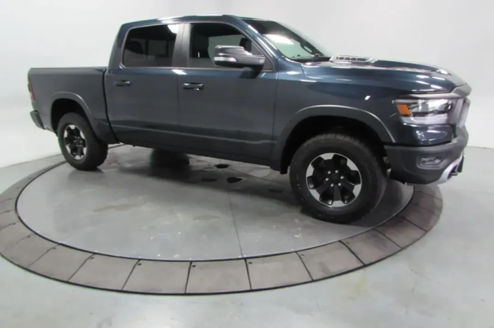 2020 /Red/Black Leather Ram 1500 Rebel (1C6SRFLTXLN) with an Other engine, located at 12836 Highway 21, De Soto, MO, 63020, (636) 337-7777, 38.151867, -90.575615 - **Conquer Every Adventure with the 2020 Ram 1500 Rebel Your Ultimate Truck for Work and Play!**<br /> <br /> Are you looking for a vehicle that can seamlessly transition from the weekday commute to weekend getaways? Look no further! The 2020 Ram 1500 Rebel is here to meet all your lifestyle needs, - Photo#3
