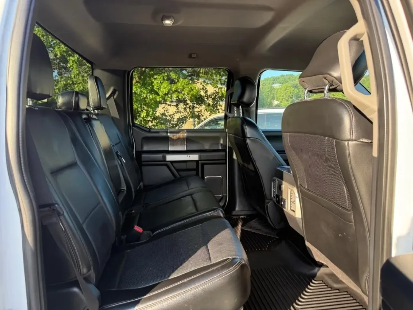 2017 /Black Leather Ford F-350SD Lariat (1FT8W3BT3HE) with an 6.7L engine, Automatic transmission, located at 970 Woodlawn Dr., Farmington, MO, 63640, (573) 431-7800, 37.825642, -90.468674 - Are you ready to elevate your adventures and tackle any task with confidence? Look no further than this rugged 2017 Ford F-350SD Lariat, a powerhouse designed for those who demand performance and reliability. Whether you're hauling equipment for work, embarking on weekend road trips, or navigating t - Photo#10