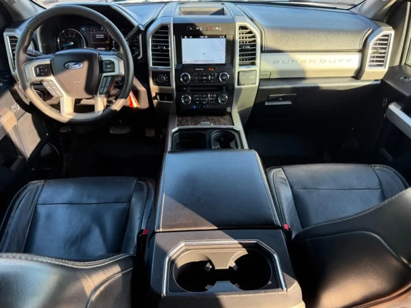 2017 /Black Leather Ford F-350SD Lariat (1FT8W3BT3HE) with an 6.7L engine, Automatic transmission, located at 970 Woodlawn Dr., Farmington, MO, 63640, (573) 431-7800, 37.825642, -90.468674 - Are you ready to elevate your adventures and tackle any task with confidence? Look no further than this rugged 2017 Ford F-350SD Lariat, a powerhouse designed for those who demand performance and reliability. Whether you're hauling equipment for work, embarking on weekend road trips, or navigating t - Photo#11
