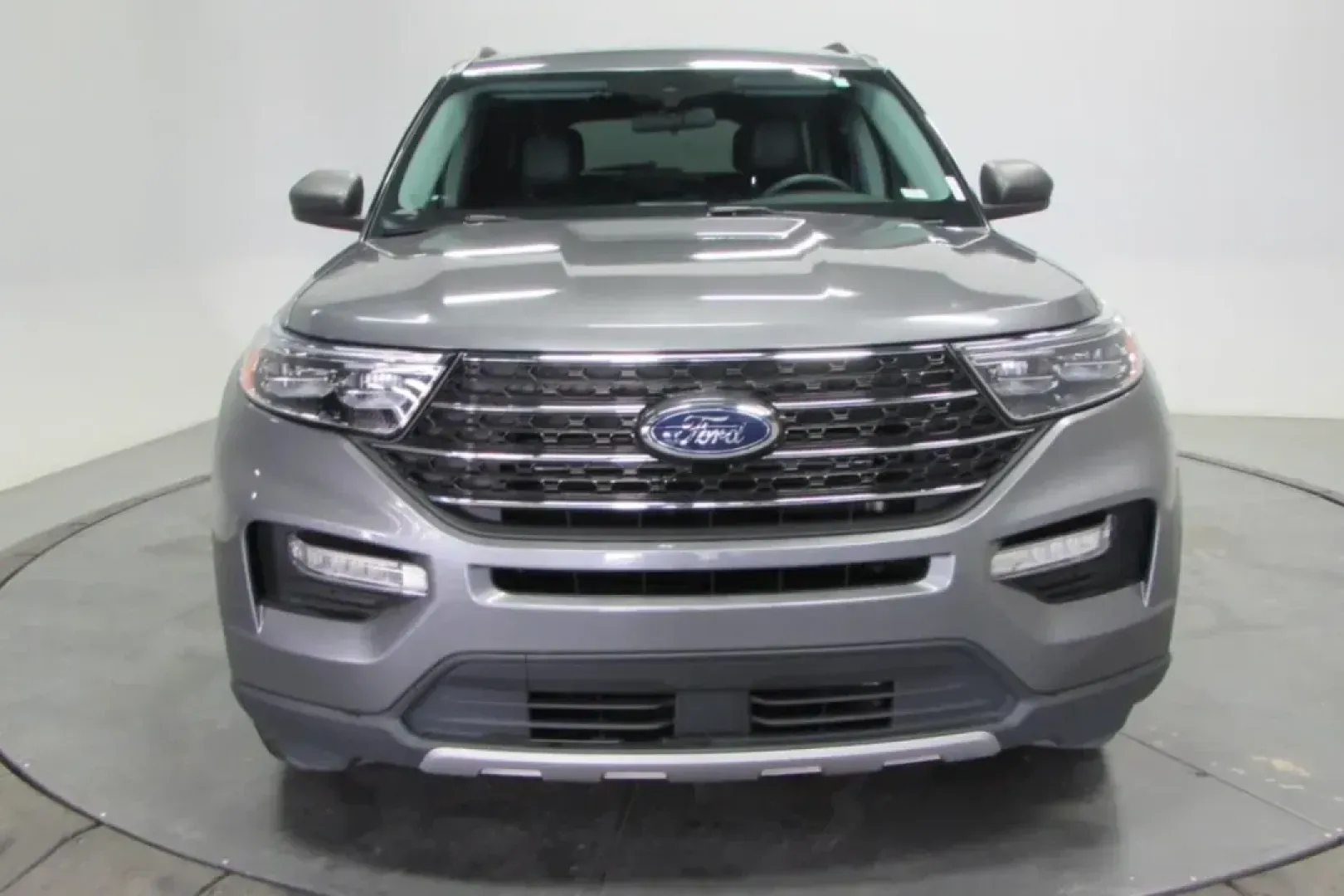 2022 /Light Slate Leather Ford Explorer XLT (1FMSK8DH7NG) with an Other engine, Automatic transmission, located at 12836 Highway 21, De Soto, MO, 63020, (636) 337-7777, 38.151867, -90.575615 - Elevate your family's adventures with the stunning **2022 Ford Explorer XLT**-perfectly designed for those who crave both space and style. Whether you're taking the kids to soccer practice in vibrant neighborhoods like Hillsboro or heading out for a weekend getaway to scenic Route 66, this SUV is yo - Photo#0