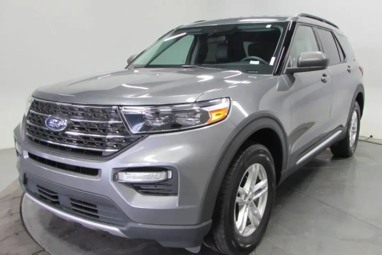 2022 /Light Slate Leather Ford Explorer XLT (1FMSK8DH7NG) with an Other engine, Automatic transmission, located at 12836 Highway 21, De Soto, MO, 63020, (636) 337-7777, 38.151867, -90.575615 - Elevate your family's adventures with the stunning **2022 Ford Explorer XLT**-perfectly designed for those who crave both space and style. Whether you're taking the kids to soccer practice in vibrant neighborhoods like Hillsboro or heading out for a weekend getaway to scenic Route 66, this SUV is yo - Photo#1