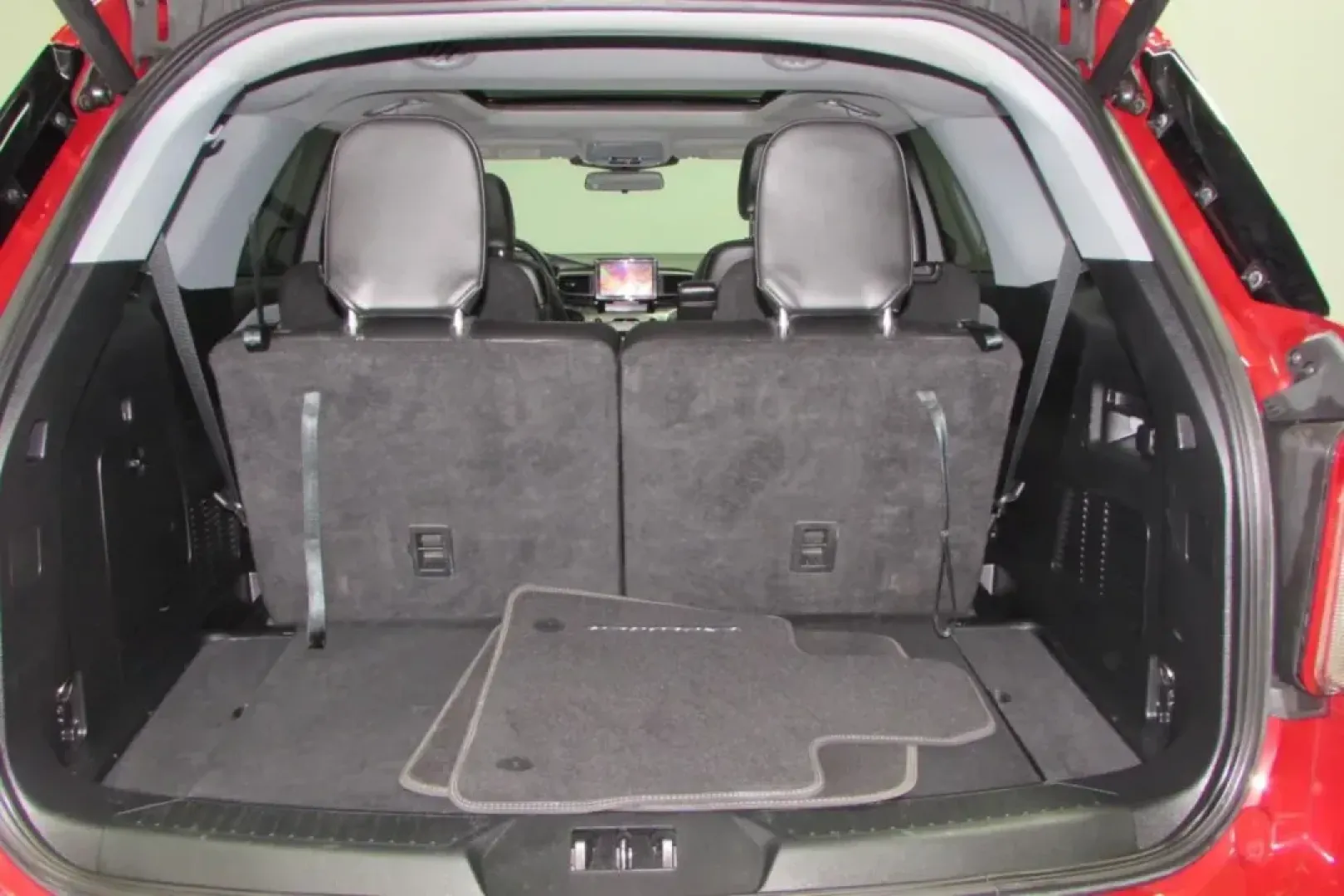 2022 /Sandstone Leather Ford Explorer XLT (1FMSK8DH9NG) with an Other engine, Automatic transmission, located at 12836 Highway 21, De Soto, MO, 63020, (636) 337-7777, 38.151867, -90.575615 - USED 2022 Ford Explorer XLT from Pettus Ford De Soto, De Soto MO. - Photo#28