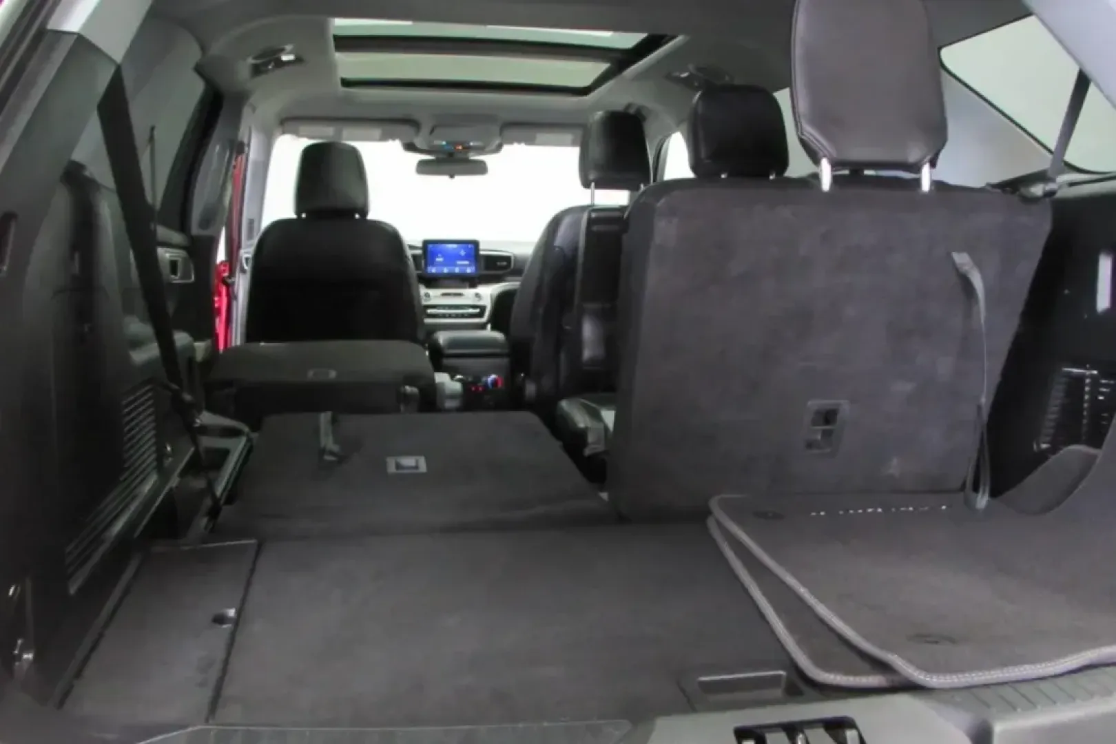 2022 /Sandstone Leather Ford Explorer XLT (1FMSK8DH9NG) with an Other engine, Automatic transmission, located at 12836 Highway 21, De Soto, MO, 63020, (636) 337-7777, 38.151867, -90.575615 - USED 2022 Ford Explorer XLT from Pettus Ford De Soto, De Soto MO. - Photo#30