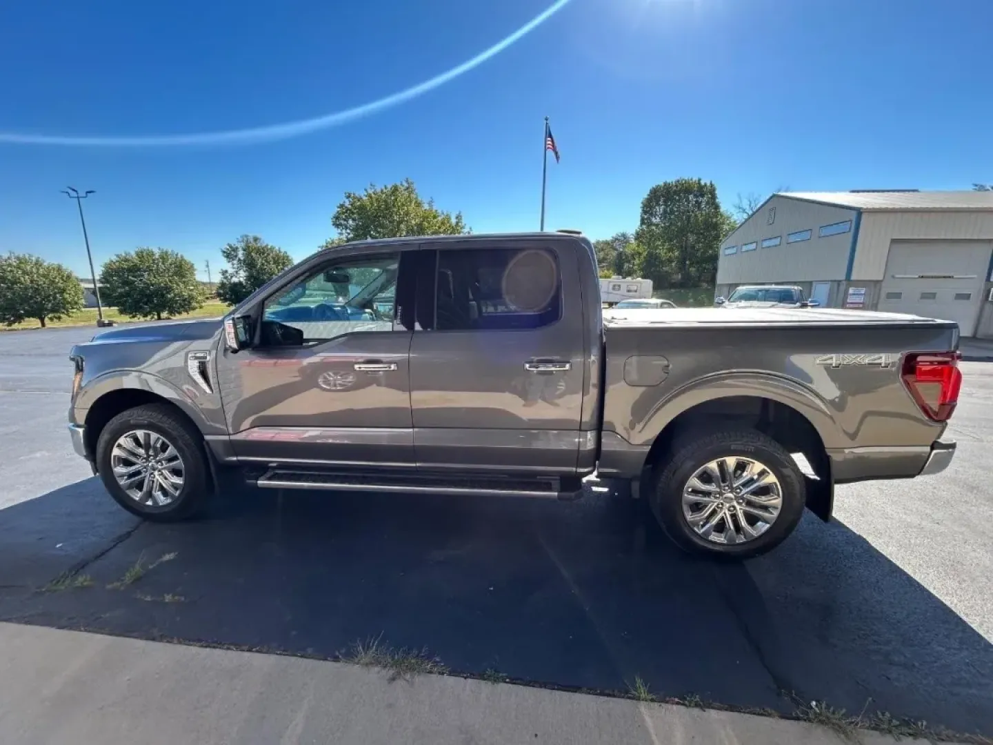 2024 /Black w/Medium Dark Slate Cloth Ford F-150 XLT (1FTFW3L57RK) with an 5.0L engine, located at 970 Woodlawn Dr., Farmington, MO, 63640, (573) 431-7800, 37.825642, -90.468674 - **Unleash Your Adventurous Spirit with the 2024 Ford F-150 XLT** <br /> <br /> Are you ready to elevate your lifestyle with a vehicle that effortlessly combines rugged capability with exceptional comfort? Whether you're a weekend warrior seeking thrilling outdoor adventures or a busy professional lo - Photo#2