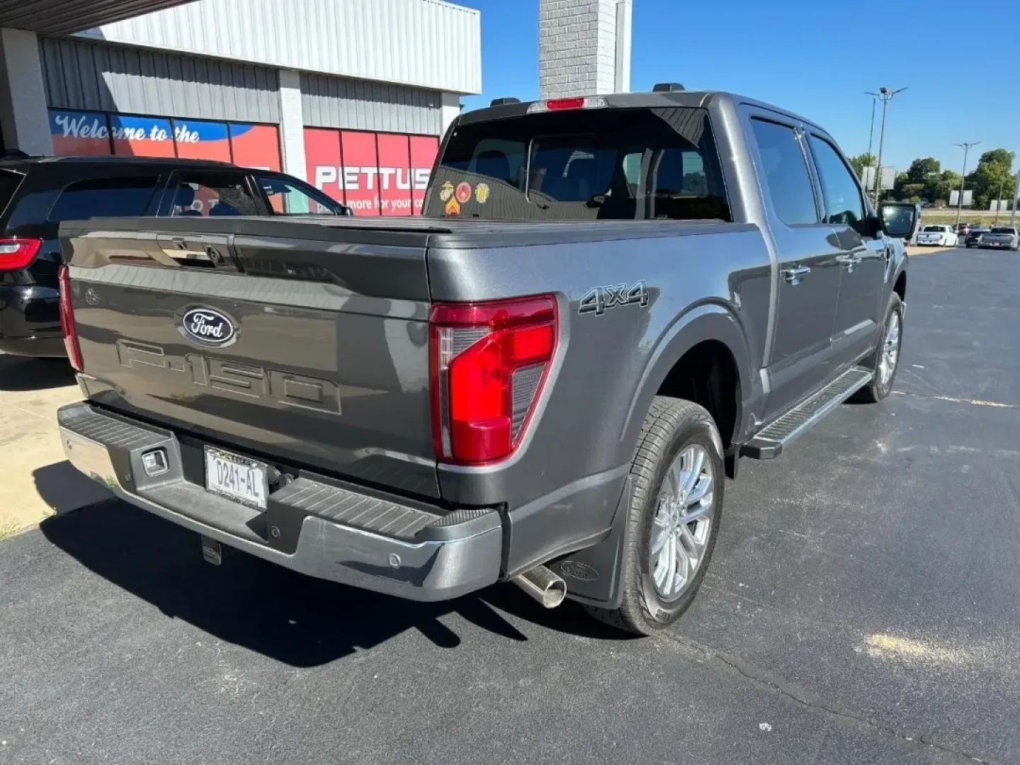 2024 /Black w/Medium Dark Slate Cloth Ford F-150 XLT (1FTFW3L57RK) with an 5.0L engine, located at 970 Woodlawn Dr., Farmington, MO, 63640, (573) 431-7800, 37.825642, -90.468674 - **Unleash Your Adventurous Spirit with the 2024 Ford F-150 XLT** <br /> <br /> Are you ready to elevate your lifestyle with a vehicle that effortlessly combines rugged capability with exceptional comfort? Whether you're a weekend warrior seeking thrilling outdoor adventures or a busy professional lo - Photo#5