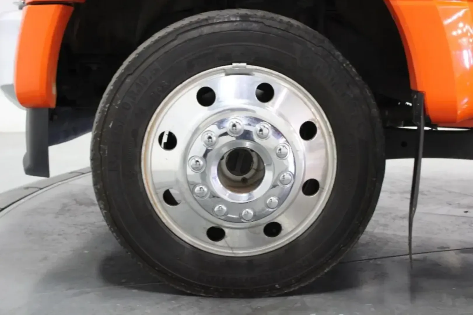 2021 /Black/Dark Marsala Ford Super Duty F-450 DRW 4WD Crew Cab 8' Box (1FT8W4DT4ME) with an 6.7L 4V OHV Power Stroke V8 Turbo Diesel B20 engine, Automatic transmission, located at 12836 Highway 21, De Soto, MO, 63020, (636) 337-7777, 38.151867, -90.575615 - **Unleash Adventure with the 2021 Ford Super Duty F-450 DRW at Pettus Ford De Soto**<br /> <br /> Are you ready to elevate your lifestyle with a truck that can handle the toughest jobs while providing comfort and style? The 2021 Ford Super Duty F-450 DRW, available now at Pettus Ford De Soto, is not - Photo#5