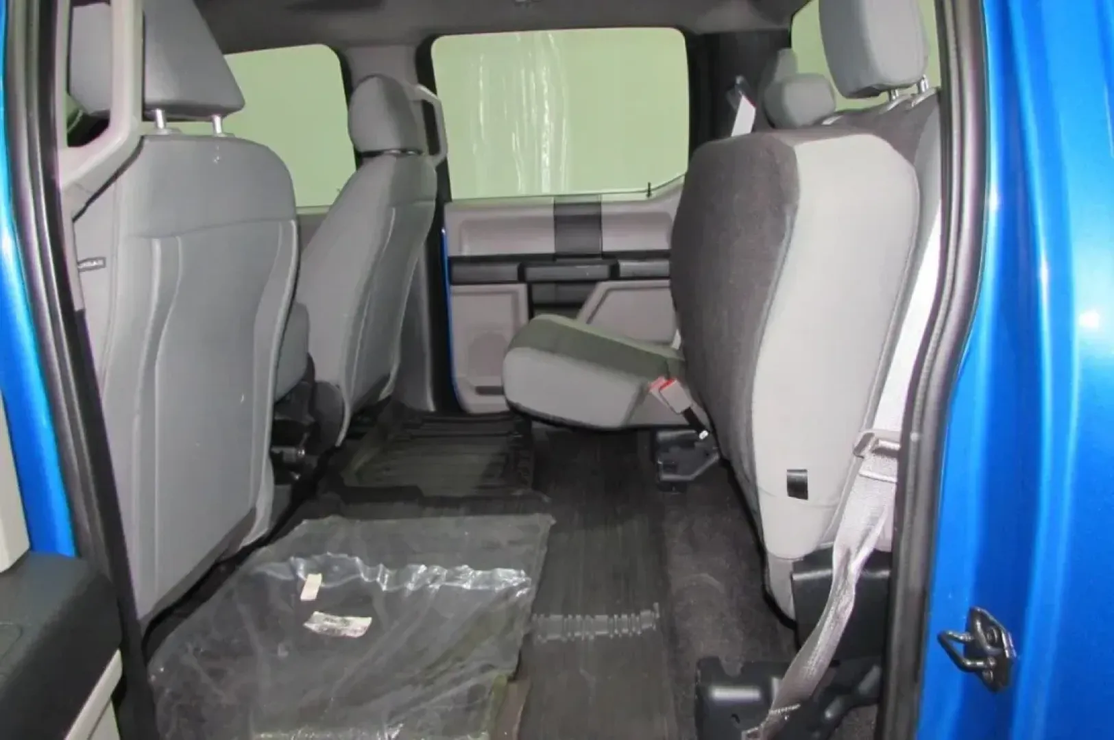 2020 /Medium Earth Gray Cloth Ford F-150 XL (1FTEW1E56LK) with an Other engine, located at 12836 Highway 21, De Soto, MO, 63020, (636) 337-7777, 38.151867, -90.575615 - **Adventure Awaits: Discover Your Perfect 2020 Ford F-150 XL at Pettus Ford De Soto!**<br /> <br /> Are you ready to elevate your weekend adventures or tackle your daily commute with powerful reliability? The 2020 Ford F-150 XL is not just a truck; it's your new best friend for both work and play. W - Photo#22