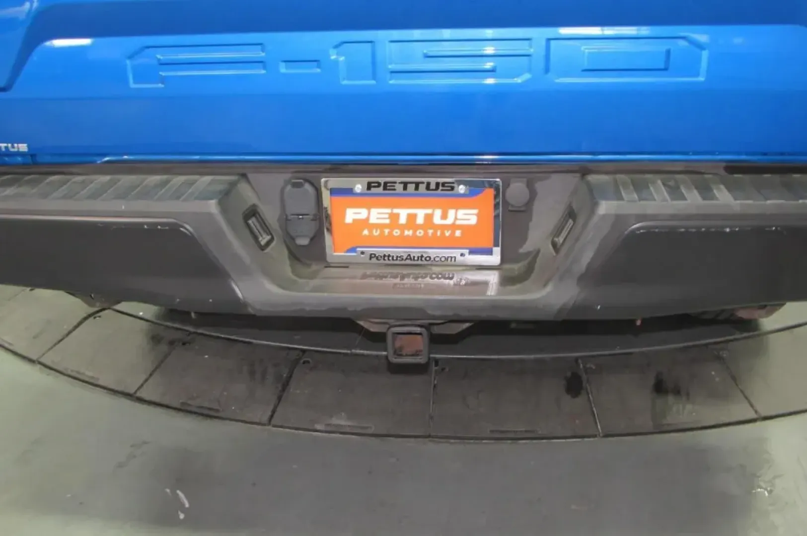 2020 /Medium Earth Gray Cloth Ford F-150 XL (1FTEW1E56LK) with an Other engine, located at 12836 Highway 21, De Soto, MO, 63020, (636) 337-7777, 38.151867, -90.575615 - **Adventure Awaits: Discover Your Perfect 2020 Ford F-150 XL at Pettus Ford De Soto!**<br /> <br /> Are you ready to elevate your weekend adventures or tackle your daily commute with powerful reliability? The 2020 Ford F-150 XL is not just a truck; it's your new best friend for both work and play. W - Photo#7