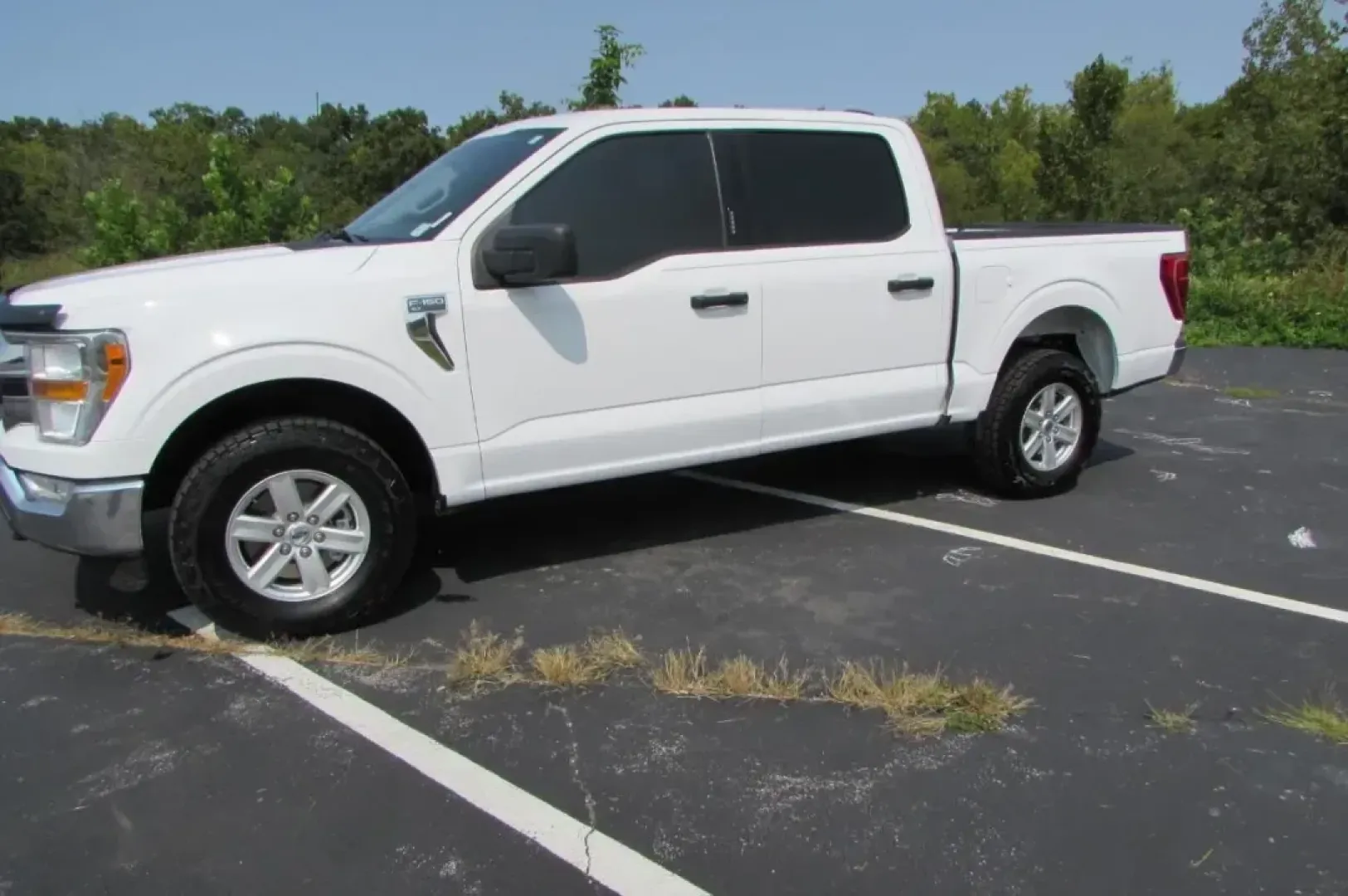 2022 /Java Cloth Ford F-150 XLT (1FTFW1E58NK) with an Other engine, located at 12836 Highway 21, De Soto, MO, 63020, (636) 337-7777, 38.151867, -90.575615 - **Elevate Your Adventures with the 2022 Ford F-150 XLT at Pettus Ford De Soto!**<br /> <br /> Are you ready to redefine your driving experience? The **2022 Ford F-150 XLT** is more than just a truck; it's your ticket to adventure, perfect for weekend getaways, hauling gear, or simply cruising throug - Photo#2