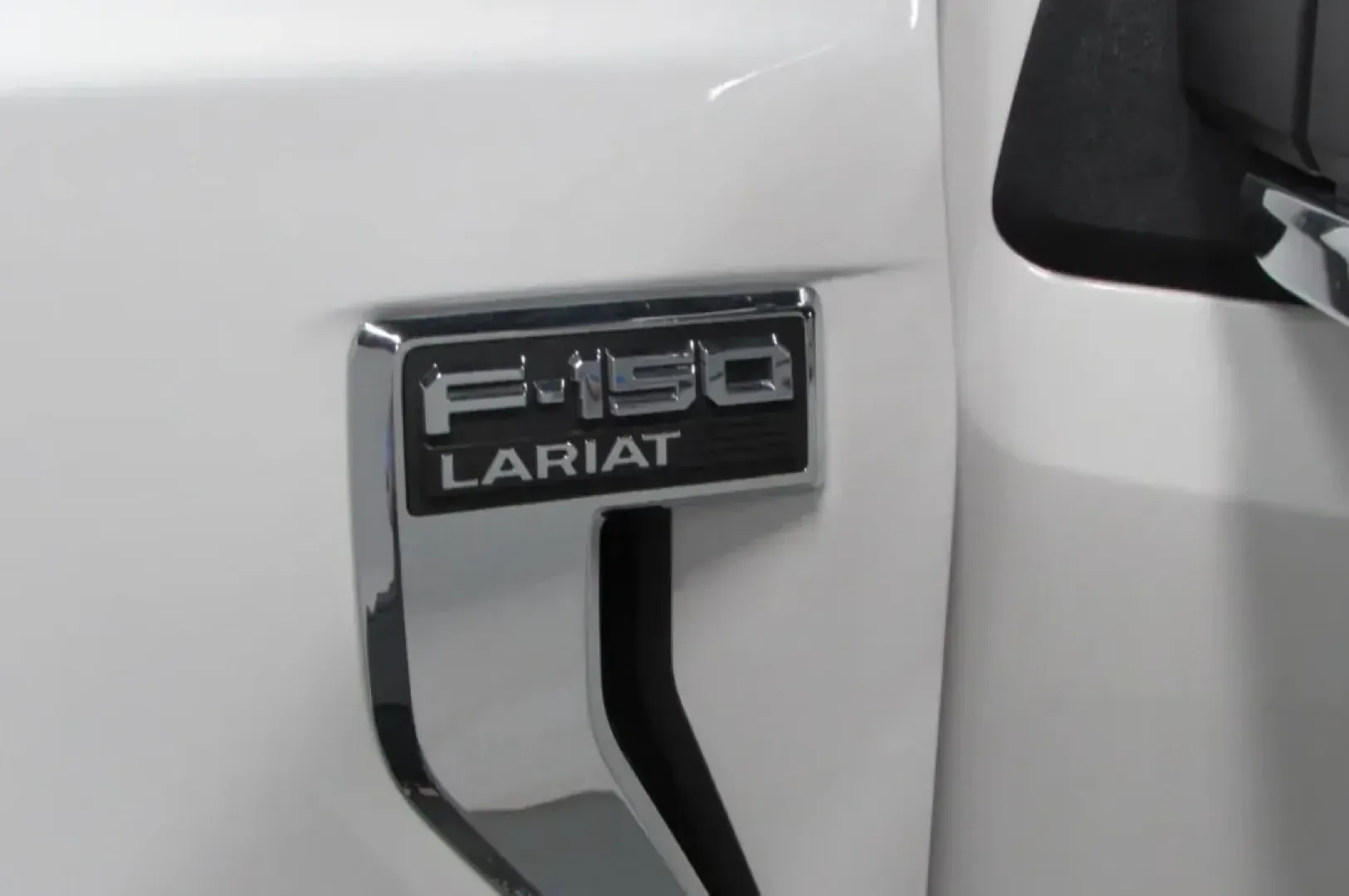 2023 /Java Leather Ford F-150 Lariat (1FTFW1E87PF) with an Other engine, located at 12836 Highway 21, De Soto, MO, 63020, (636) 337-7777, 38.151867, -90.575615 - **Explore the Great Outdoors with the 2023 Ford F-150 Lariat Your Next Adventure Awaits!**<br /> <br /> Are you ready to elevate your lifestyle, whether it's tackling daily commutes or embarking on weekend getaways? The 2023 Ford F-150 Lariat is the perfect blend of rugged utility and sophisticated - Photo#8