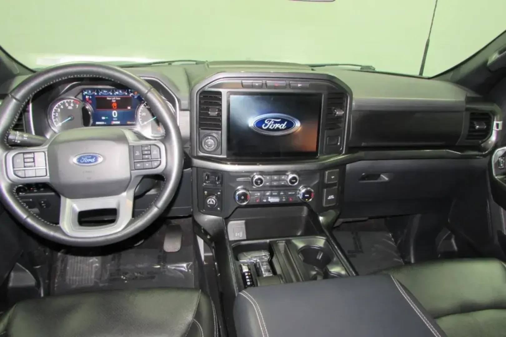 2022 /Black Leather Ford F-150 XLT (1FTFW1E89NF) with an Other engine, located at 12836 Highway 21, De Soto, MO, 63020, (636) 337-7777, 38.151867, -90.575615 - Are you searching for the perfect vehicle that seamlessly blends power, versatility, and comfort? Look no further than this stunning 2022 Ford F-150 XLT, available now at Pettus Ford De Soto. Whether you're a weekend warrior ready for outdoor adventures or a busy family in need of a reliable truck f - Photo#22