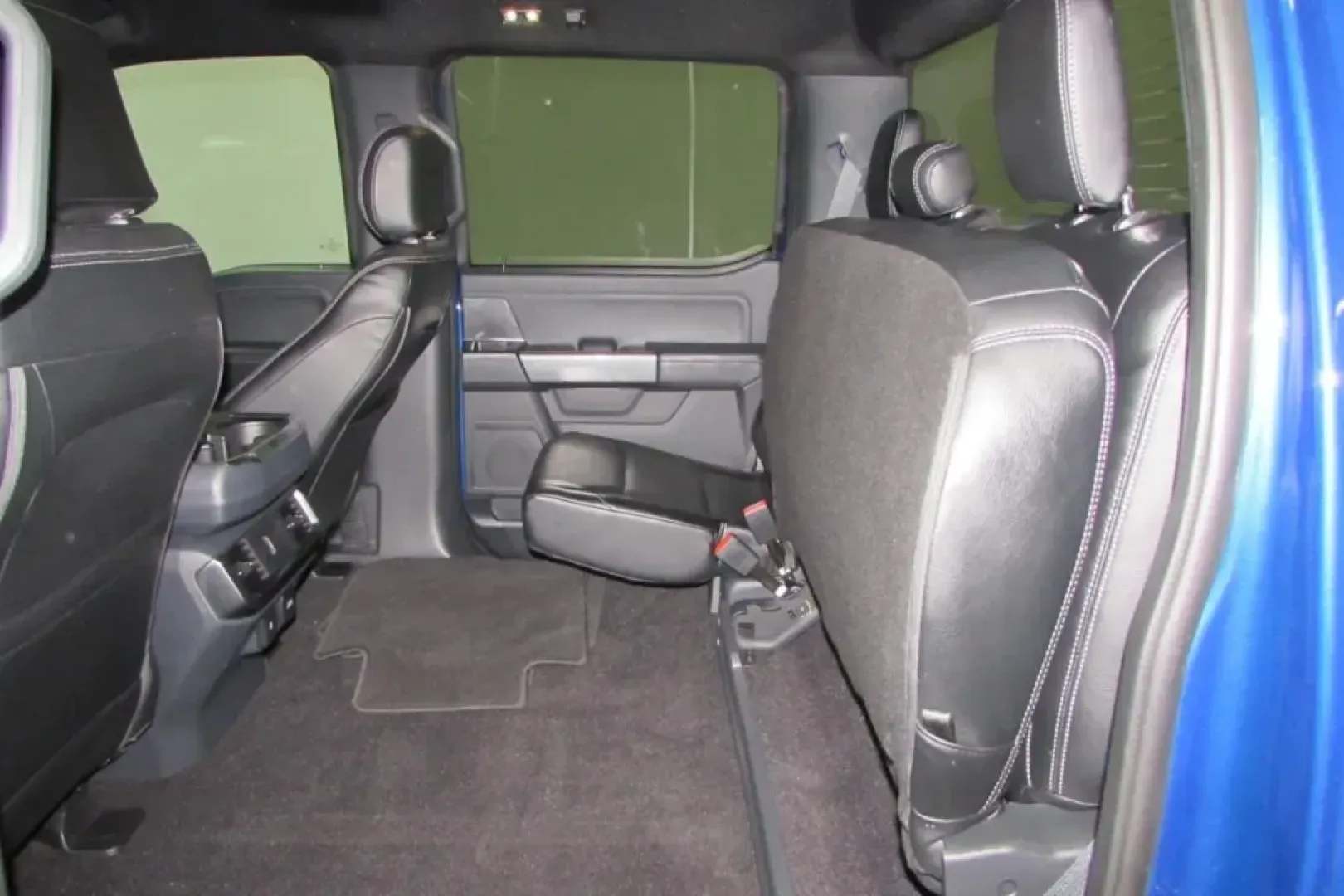 2022 /Black Leather Ford F-150 XLT (1FTFW1E89NF) with an Other engine, located at 12836 Highway 21, De Soto, MO, 63020, (636) 337-7777, 38.151867, -90.575615 - Are you searching for the perfect vehicle that seamlessly blends power, versatility, and comfort? Look no further than this stunning 2022 Ford F-150 XLT, available now at Pettus Ford De Soto. Whether you're a weekend warrior ready for outdoor adventures or a busy family in need of a reliable truck f - Photo#26