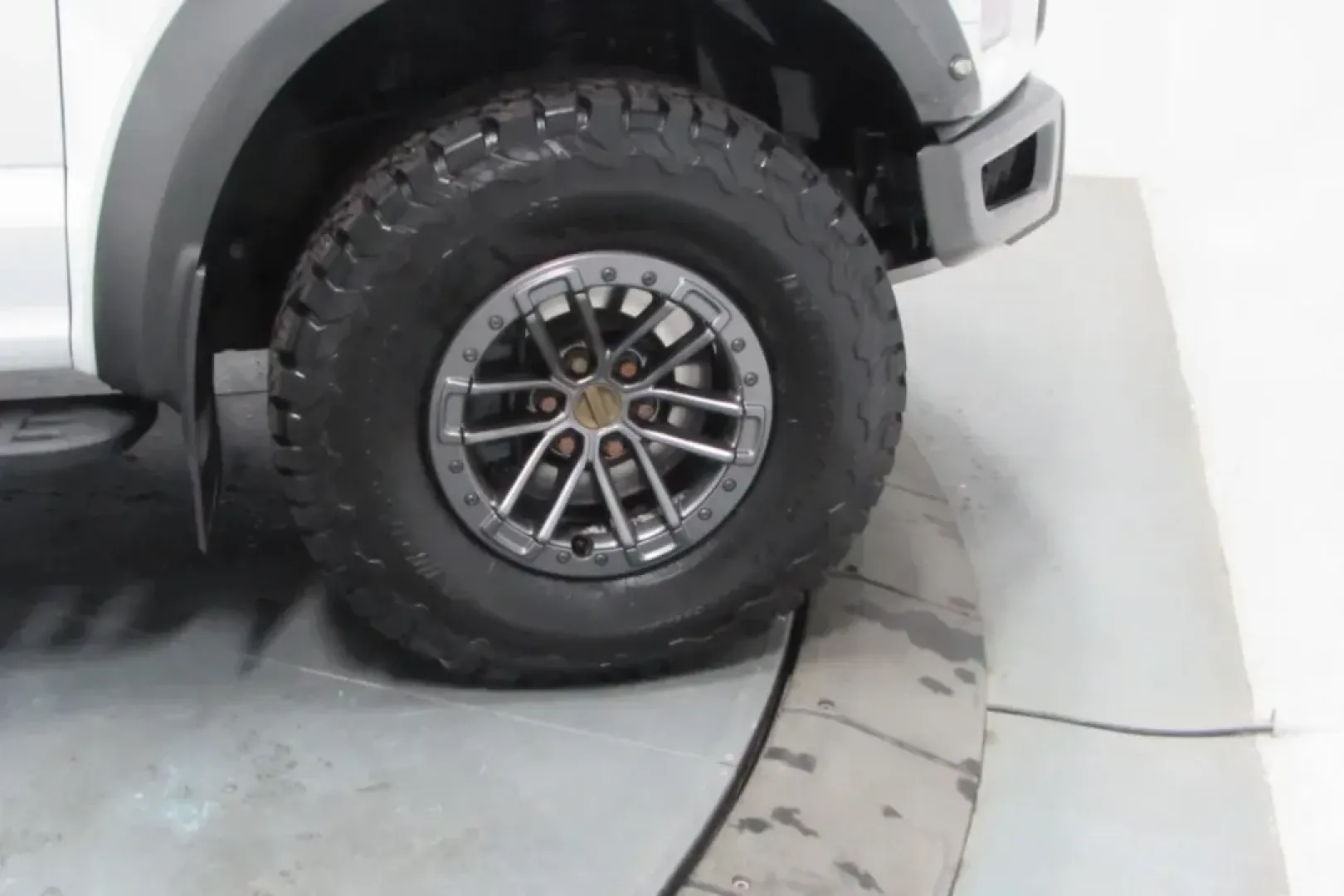 2020 /Black Leather Trimmed Ford F-150 Raptor (1FTFW1RG3LF) with an Other engine, Automatic transmission, located at 12836 Highway 21, De Soto, MO, 63020, (636) 337-7777, 38.151867, -90.575615 - **Conquer Every Adventure with the 2020 Ford F-150 Raptor at Pettus Ford De Soto!**<br /> <br /> Are you ready to elevate your adventures and tackle your daily commute with style and power? The 2020 Ford F-150 Raptor is the perfect blend of rugged performance and comfort, making it ideal for weekend - Photo#8