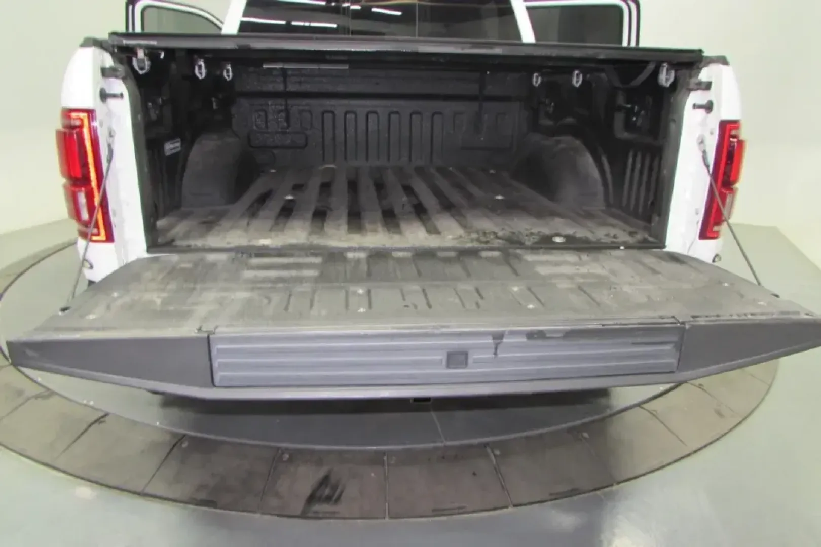 2020 /Black Leather Trimmed Ford F-150 Raptor (1FTFW1RG3LF) with an Other engine, Automatic transmission, located at 12836 Highway 21, De Soto, MO, 63020, (636) 337-7777, 38.151867, -90.575615 - **Conquer Every Adventure with the 2020 Ford F-150 Raptor at Pettus Ford De Soto!**<br /> <br /> Are you ready to elevate your adventures and tackle your daily commute with style and power? The 2020 Ford F-150 Raptor is the perfect blend of rugged performance and comfort, making it ideal for weekend - Photo#12