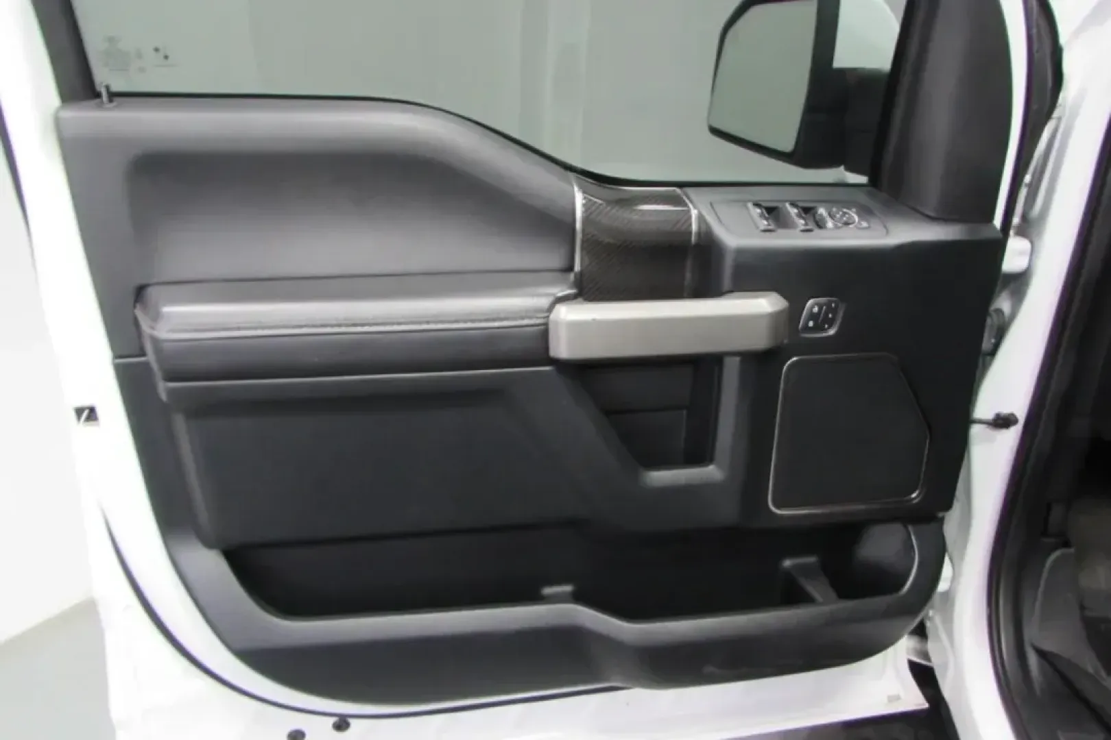 2020 /Black Leather Trimmed Ford F-150 Raptor (1FTFW1RG3LF) with an Other engine, Automatic transmission, located at 12836 Highway 21, De Soto, MO, 63020, (636) 337-7777, 38.151867, -90.575615 - **Conquer Every Adventure with the 2020 Ford F-150 Raptor at Pettus Ford De Soto!**<br /> <br /> Are you ready to elevate your adventures and tackle your daily commute with style and power? The 2020 Ford F-150 Raptor is the perfect blend of rugged performance and comfort, making it ideal for weekend - Photo#14