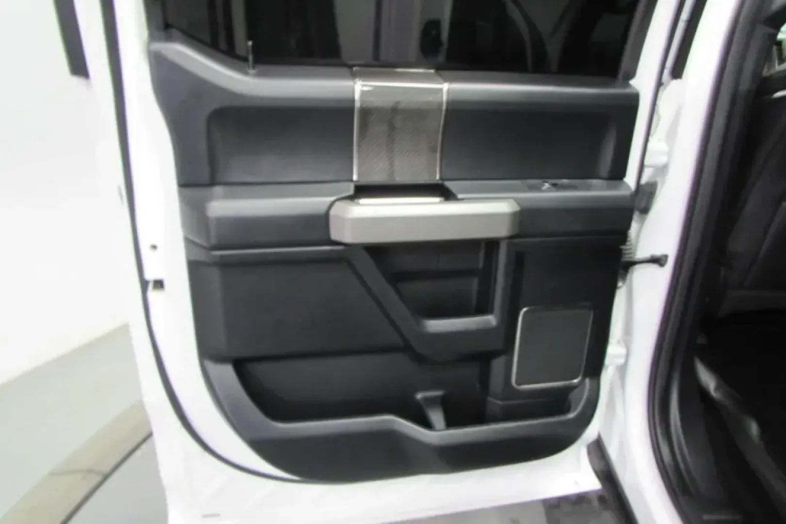 2020 /Black Leather Trimmed Ford F-150 Raptor (1FTFW1RG3LF) with an Other engine, Automatic transmission, located at 12836 Highway 21, De Soto, MO, 63020, (636) 337-7777, 38.151867, -90.575615 - **Conquer Every Adventure with the 2020 Ford F-150 Raptor at Pettus Ford De Soto!**<br /> <br /> Are you ready to elevate your adventures and tackle your daily commute with style and power? The 2020 Ford F-150 Raptor is the perfect blend of rugged performance and comfort, making it ideal for weekend - Photo#28