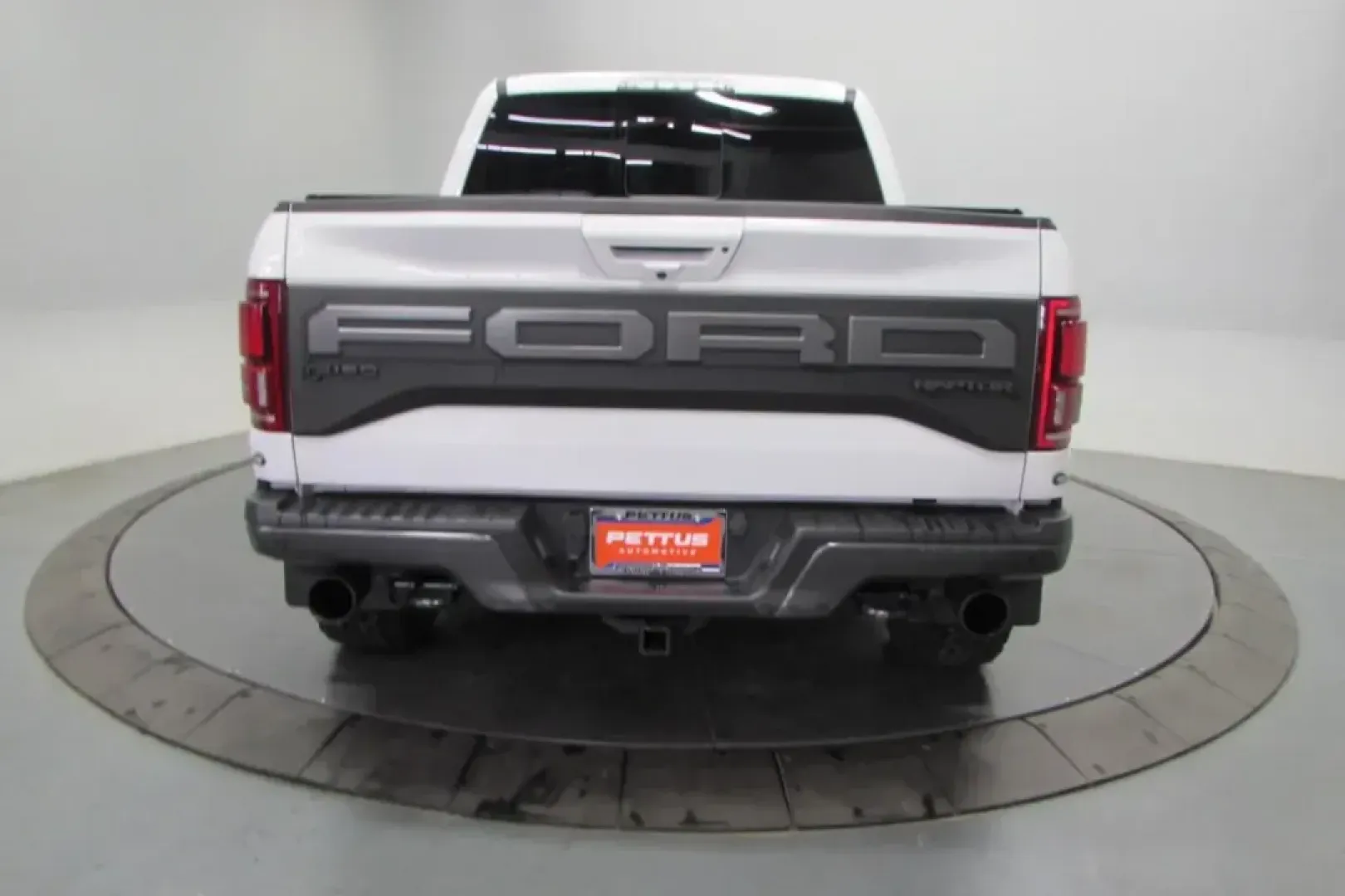 2020 /Black Leather Trimmed Ford F-150 Raptor (1FTFW1RG3LF) with an Other engine, Automatic transmission, located at 12836 Highway 21, De Soto, MO, 63020, (636) 337-7777, 38.151867, -90.575615 - **Conquer Every Adventure with the 2020 Ford F-150 Raptor at Pettus Ford De Soto!**<br /> <br /> Are you ready to elevate your adventures and tackle your daily commute with style and power? The 2020 Ford F-150 Raptor is the perfect blend of rugged performance and comfort, making it ideal for weekend - Photo#5