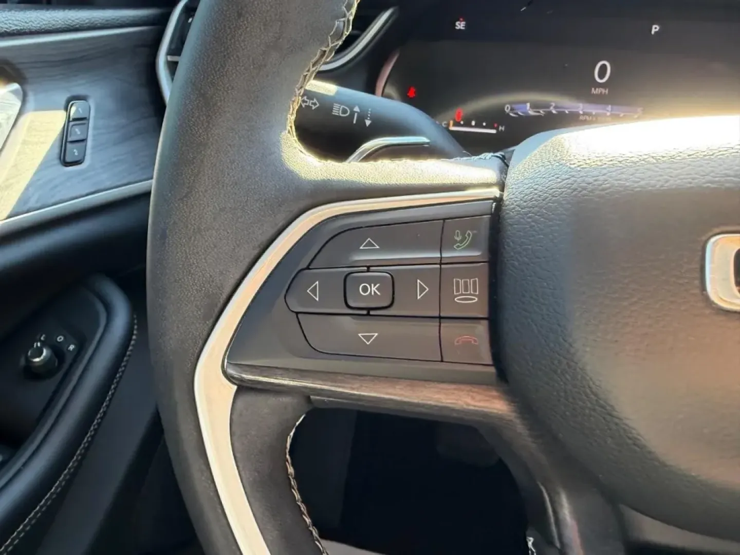 2023 /Global Black Jeep Grand Cherokee Limited (1C4RJKBG2P8) with an 3.6L V6 DOHC 24V engine, 8A transmission, located at 12830 Highway 21, De Soto, MO, 63020, (636) 337-7777, 38.153099, -90.573624 - Discover your next adventure with the 2023 Jeep Grand Cherokee Limited, a perfect companion for both weekend getaways and daily commutes. With ample space for a growing family or friends, this versatile SUV allows you to explore Farmington, MO, and beyond while enjoying the luxury and comfort that J - Photo#14