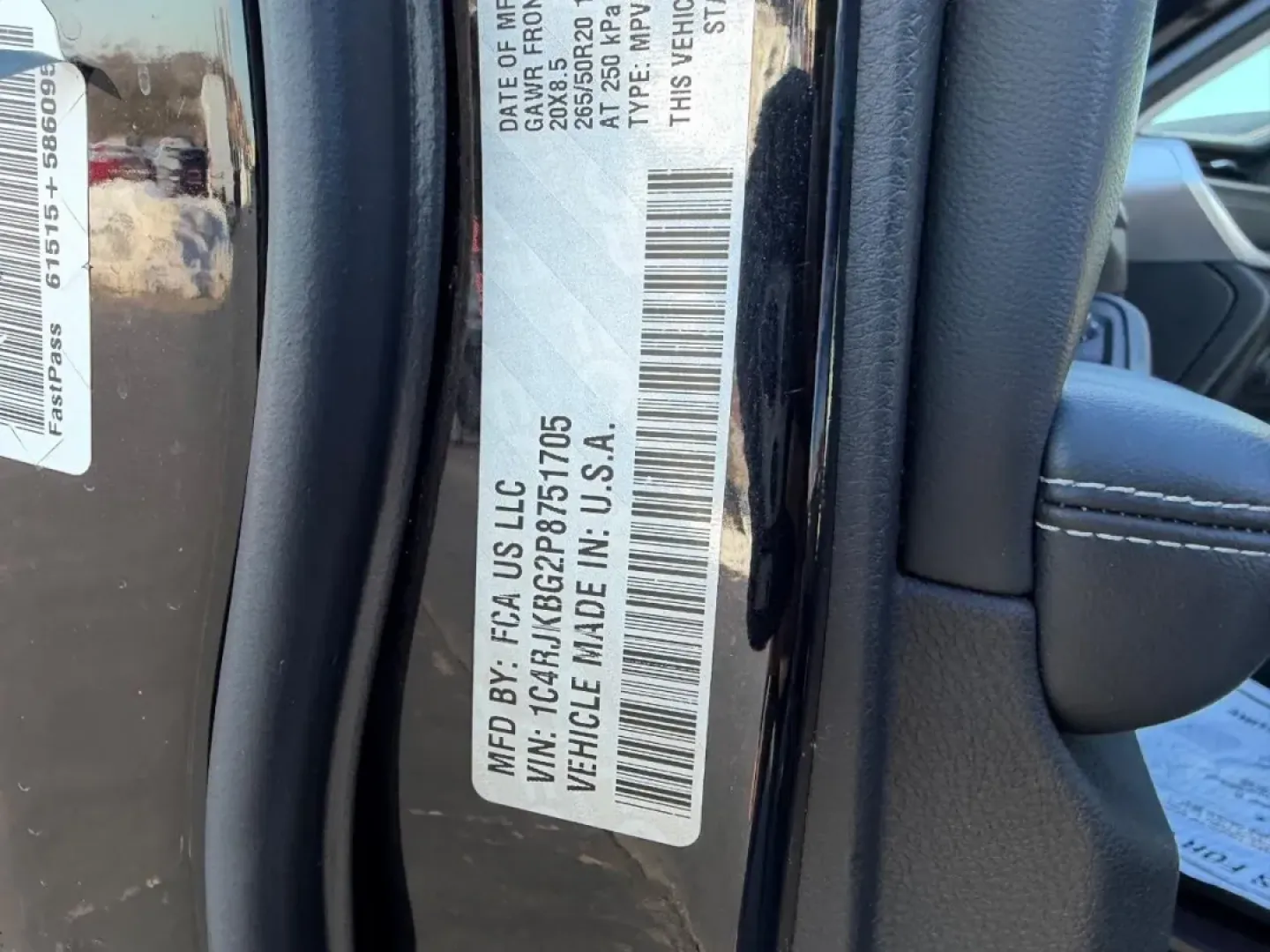 2023 /Global Black Jeep Grand Cherokee Limited (1C4RJKBG2P8) with an 3.6L V6 DOHC 24V engine, 8A transmission, located at 12830 Highway 21, De Soto, MO, 63020, (636) 337-7777, 38.153099, -90.573624 - Discover your next adventure with the 2023 Jeep Grand Cherokee Limited, a perfect companion for both weekend getaways and daily commutes. With ample space for a growing family or friends, this versatile SUV allows you to explore Farmington, MO, and beyond while enjoying the luxury and comfort that J - Photo#25