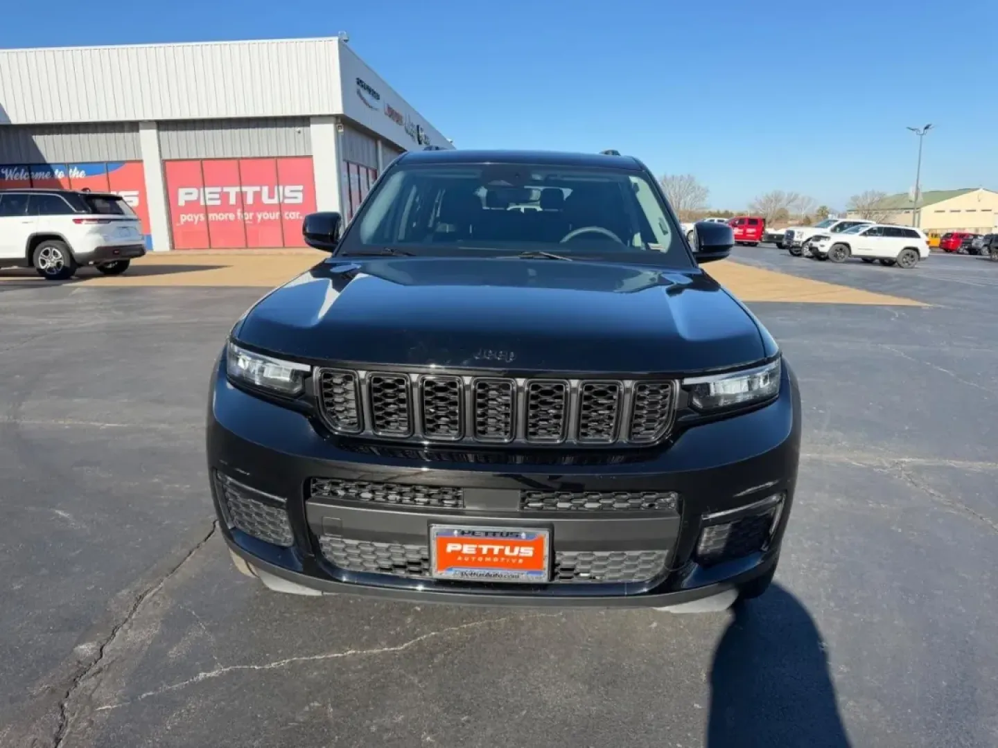 2023 /Global Black Jeep Grand Cherokee Limited (1C4RJKBG2P8) with an 3.6L V6 DOHC 24V engine, 8A transmission, located at 12830 Highway 21, De Soto, MO, 63020, (636) 337-7777, 38.153099, -90.573624 - Discover your next adventure with the 2023 Jeep Grand Cherokee Limited, a perfect companion for both weekend getaways and daily commutes. With ample space for a growing family or friends, this versatile SUV allows you to explore Farmington, MO, and beyond while enjoying the luxury and comfort that J - Photo#1