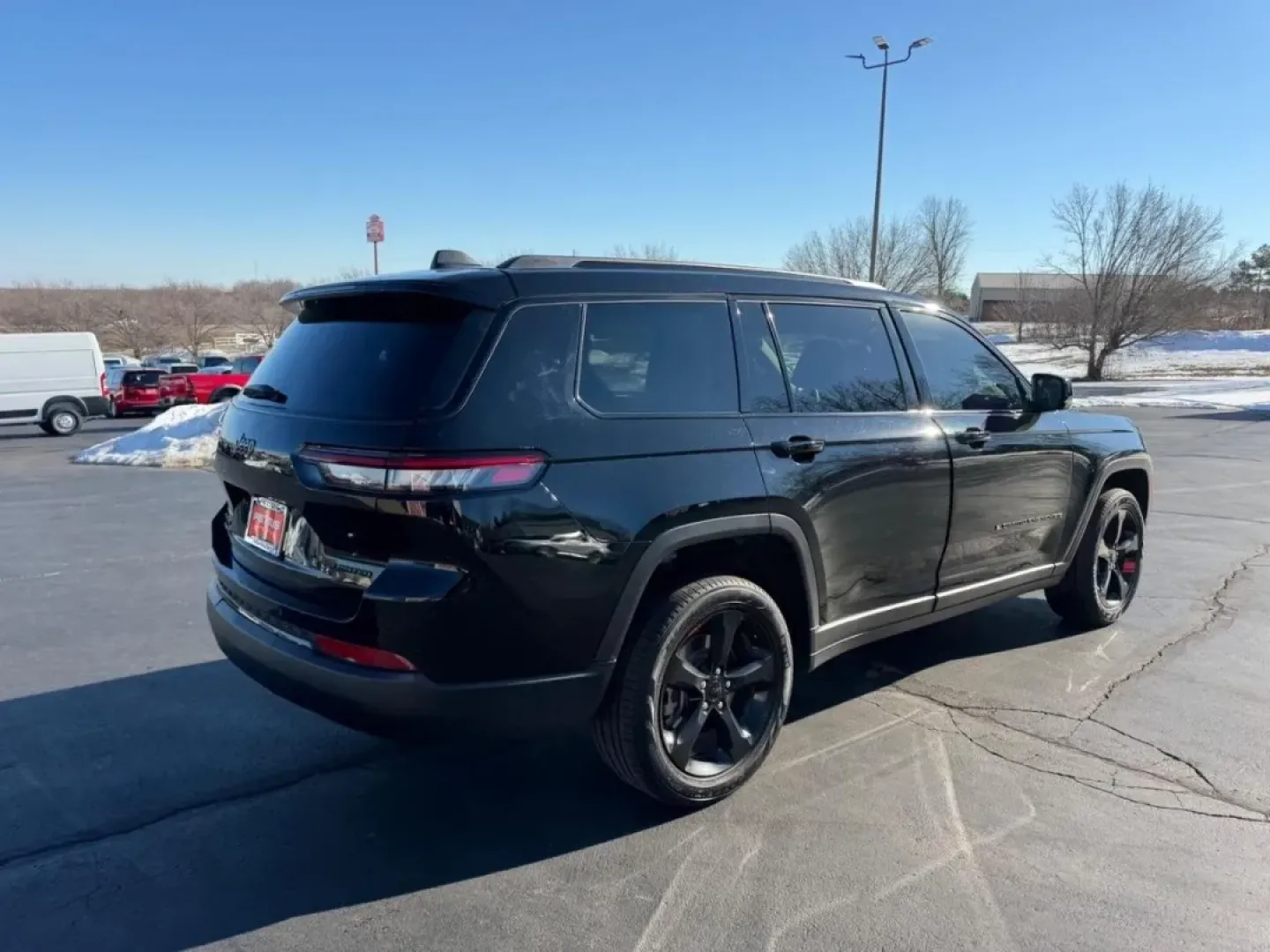 2023 /Global Black Jeep Grand Cherokee Limited (1C4RJKBG2P8) with an 3.6L V6 DOHC 24V engine, 8A transmission, located at 12830 Highway 21, De Soto, MO, 63020, (636) 337-7777, 38.153099, -90.573624 - Discover your next adventure with the 2023 Jeep Grand Cherokee Limited, a perfect companion for both weekend getaways and daily commutes. With ample space for a growing family or friends, this versatile SUV allows you to explore Farmington, MO, and beyond while enjoying the luxury and comfort that J - Photo#4