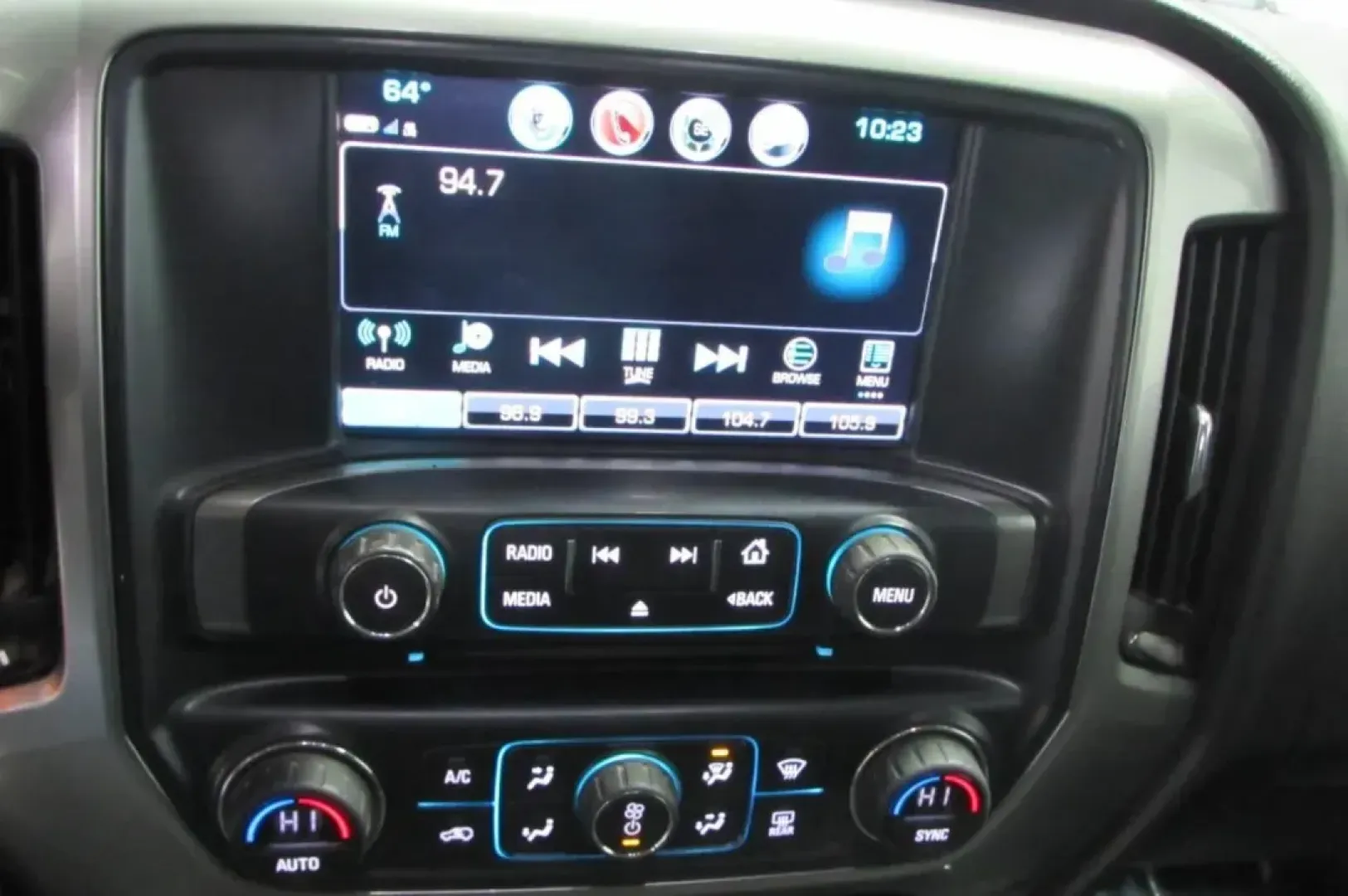 2018 /Cocoa/Dune Cloth Chevrolet Silverado 1500 LT LT1 (1GCUKREC9JF) with an Other engine, Automatic transmission, located at 12836 Highway 21, De Soto, MO, 63020, (636) 337-7777, 38.151867, -90.575615 - USED 2018 Chevrolet Silverado 1500 LT LT1 from Pettus Ford De Soto, De Soto MO. - Photo#19