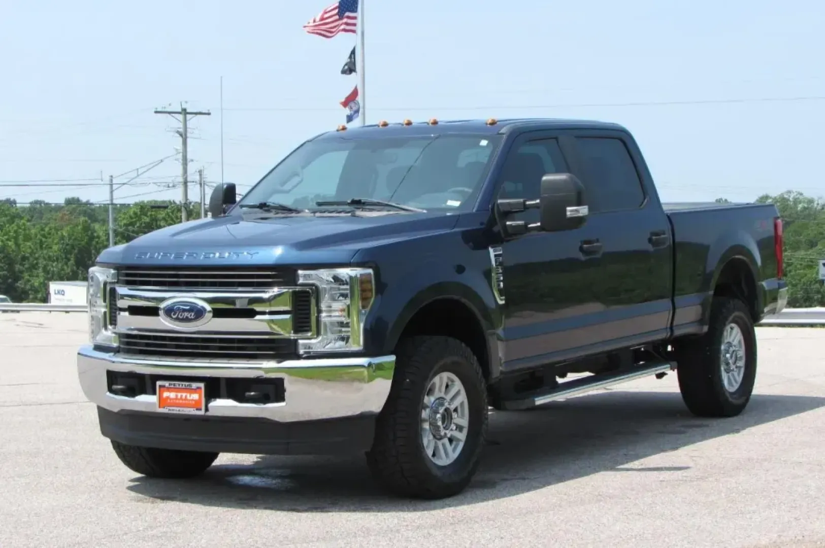 2019 Ford F-350 SD King Ranch Crew Cab 4WD (1FT8W3B64KE) with an 6.2L V8 OHV 16V engine, 6A transmission, located at 141 Commercial Dr, Fredericktown, MO, 63645, (573) 783-6432, 37.570087, -90.320648 - USED 2019 Ford F-350SD XL from Pettus Chrysler Dodge Jeep Ram De Soto, De Soto MO. - Photo#2