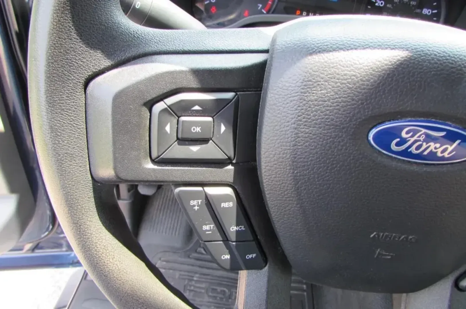 2019 Ford F-350 SD King Ranch Crew Cab 4WD (1FT8W3B64KE) with an 6.2L V8 OHV 16V engine, 6A transmission, located at 141 Commercial Dr, Fredericktown, MO, 63645, (573) 783-6432, 37.570087, -90.320648 - USED 2019 Ford F-350SD XL from Pettus Chrysler Dodge Jeep Ram De Soto, De Soto MO. - Photo#20