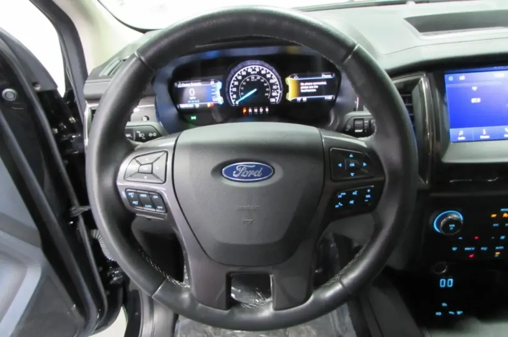 2020 /Medium Stone Leather Ford Ranger Lariat (1FTER4EH5LL) with an Other engine, Automatic transmission, located at 12836 Highway 21, De Soto, MO, 63020, (636) 337-7777, 38.151867, -90.575615 - **Discover the Ultimate Adventure Partner: 2020 Ford Ranger Lariat at Pettus Ford De Soto!**<br /> <br /> Are you ready to elevate your weekend getaways or daily commutes? This 2020 Ford Ranger Lariat is the perfect blend of rugged capability and modern comfort, making it an outstanding choice for a - Photo#19