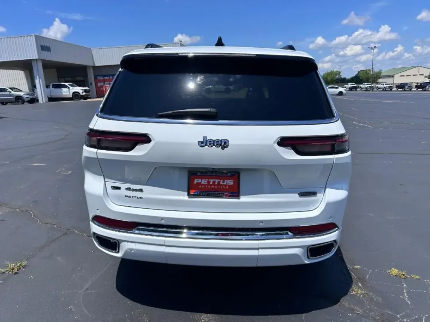 2023 /Global Black Leather Jeep Grand Cherokee L Overland (1C4RJKDG4P8) with an 3.6L V6 24V VVT UPG I engine, located at 970 Woodlawn Dr., Farmington, MO, 63640, (573) 431-7800, 37.825642, -90.468674 - **Adventure Awaits with the 2023 Jeep Grand Cherokee L Overland - Perfect for Your Family Road Trip!**<br /> <br /> Are you ready to elevate your family's adventures? Look no further than the stunning 2023 Jeep Grand Cherokee L Overland, the ultimate SUV for those who crave comfort and capability in - Photo#3