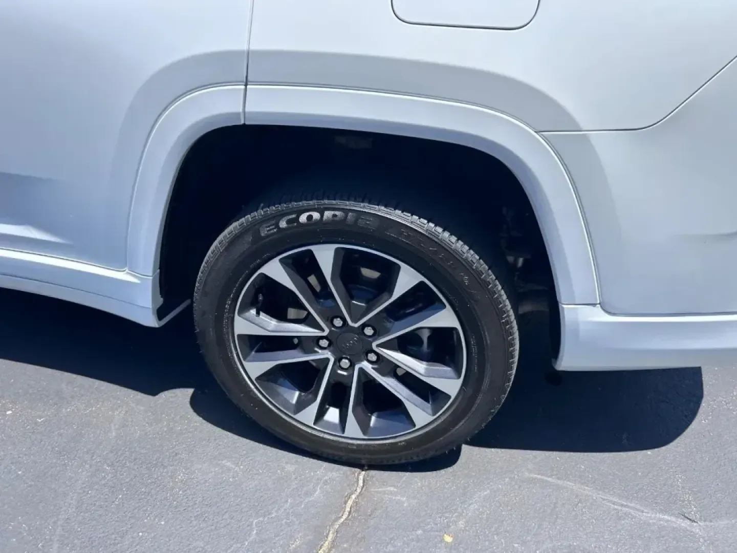 2023 /Global Black Leather Jeep Grand Cherokee L Overland (1C4RJKDG4P8) with an 3.6L V6 24V VVT UPG I engine, located at 970 Woodlawn Dr., Farmington, MO, 63640, (573) 431-7800, 37.825642, -90.468674 - **Adventure Awaits with the 2023 Jeep Grand Cherokee L Overland - Perfect for Your Family Road Trip!**<br /> <br /> Are you ready to elevate your family's adventures? Look no further than the stunning 2023 Jeep Grand Cherokee L Overland, the ultimate SUV for those who crave comfort and capability in - Photo#6