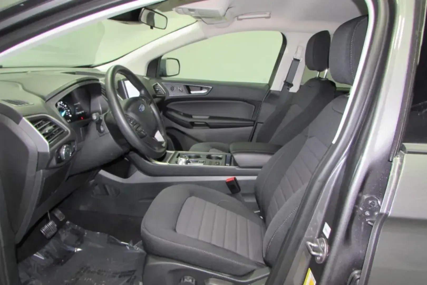 2024 /Dune Cloth Ford Edge SE (2FMPK4G90RB) with an Other engine, Automatic transmission, located at 12836 Highway 21, De Soto, MO, 63020, (636) 337-7777, 38.151867, -90.575615 - Are you ready to elevate your driving experience with a versatile SUV that caters to your lifestyle? Look no further than the 2024 Ford Edge SE, a pre-owned vehicle that seamlessly combines comfort, technology, and performance, making it ideal for growing families, adventurous road trips, or daily c - Photo#10