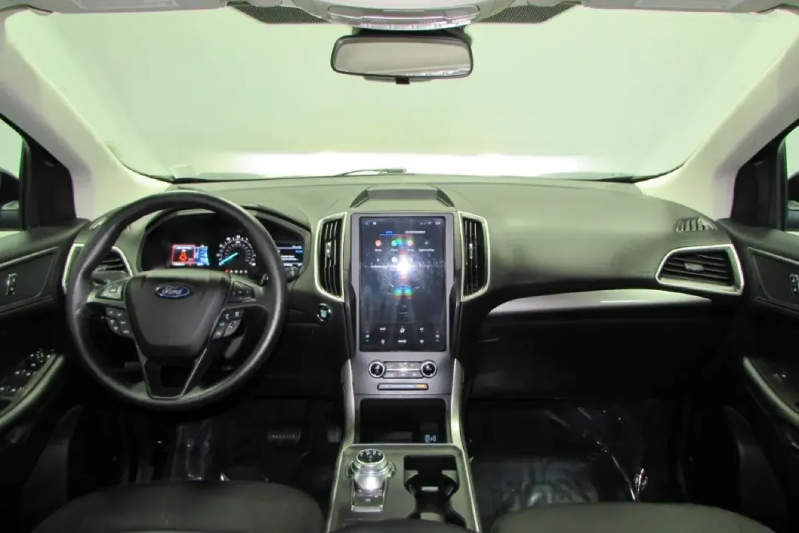2024 /Ebony Cloth Ford Edge SE (2FMPK4G97RB) with an Other engine, Automatic transmission, located at 12836 Highway 21, De Soto, MO, 63020, (636) 337-7777, 38.151867, -90.575615 - ### Discover Your Adventure with the 2024 Ford Edge SE at Pettus Ford De Soto!<br /> <br /> Are you ready to elevate your family outings, weekend getaways, or daily commutes? The 2024 Ford Edge SE is the perfect SUV for those looking for versatility, comfort, and technology in one affordable package - Photo#21