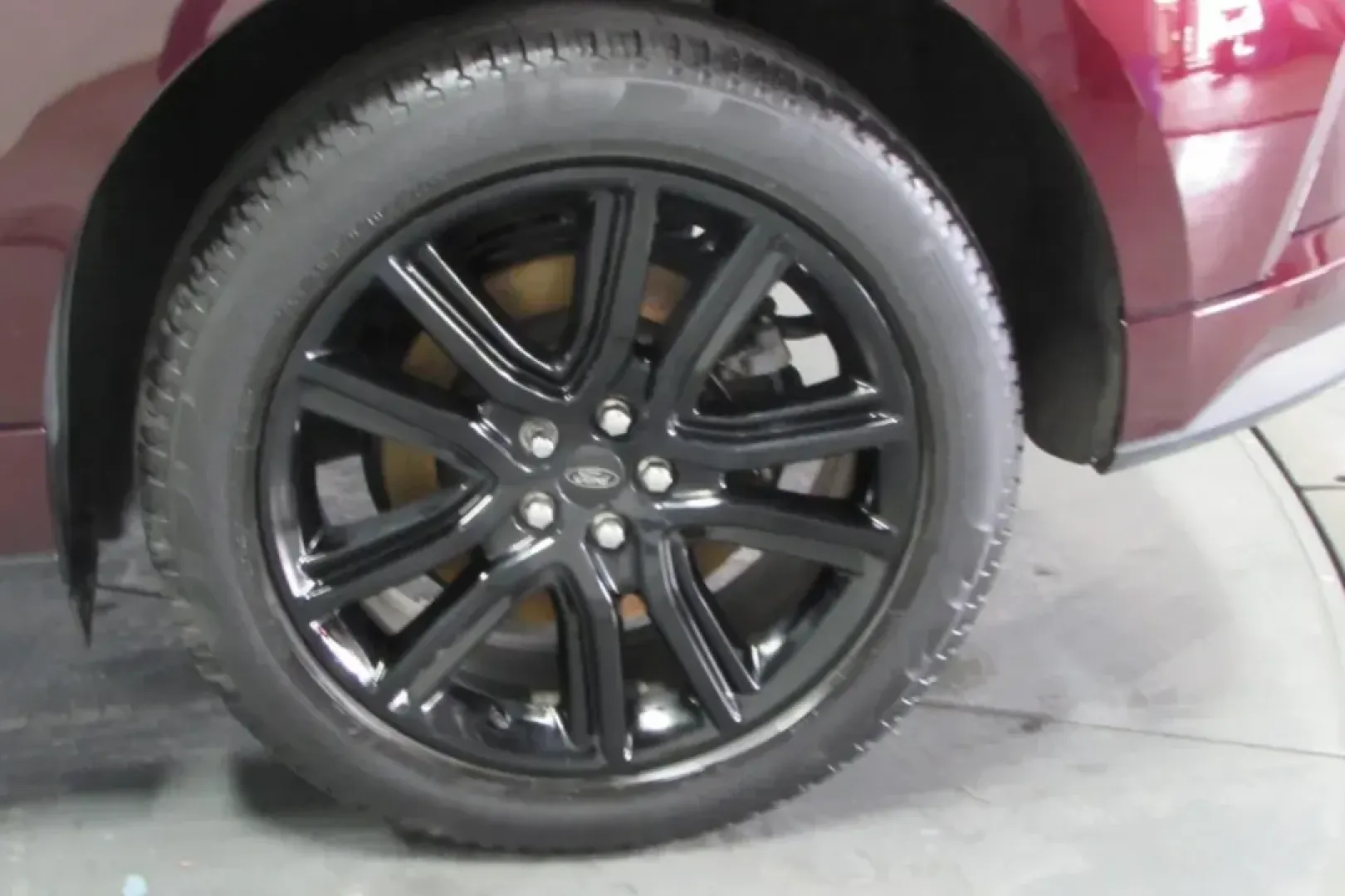 2022 /Dune Leather Ford Edge ST Line (2FMPK4J96NB) with an Other engine, Automatic transmission, located at 12836 Highway 21, De Soto, MO, 63020, (636) 337-7777, 38.151867, -90.575615 - Elevate your lifestyle with the 2022 Ford Edge ST Line, the ultimate SUV designed for versatility and comfort! Whether you are a growing family in need of space and safety, a commuter looking for efficiency and tech-savvy features, or someone who cherishes weekend adventures, this pre-owned SUV chec - Photo#8