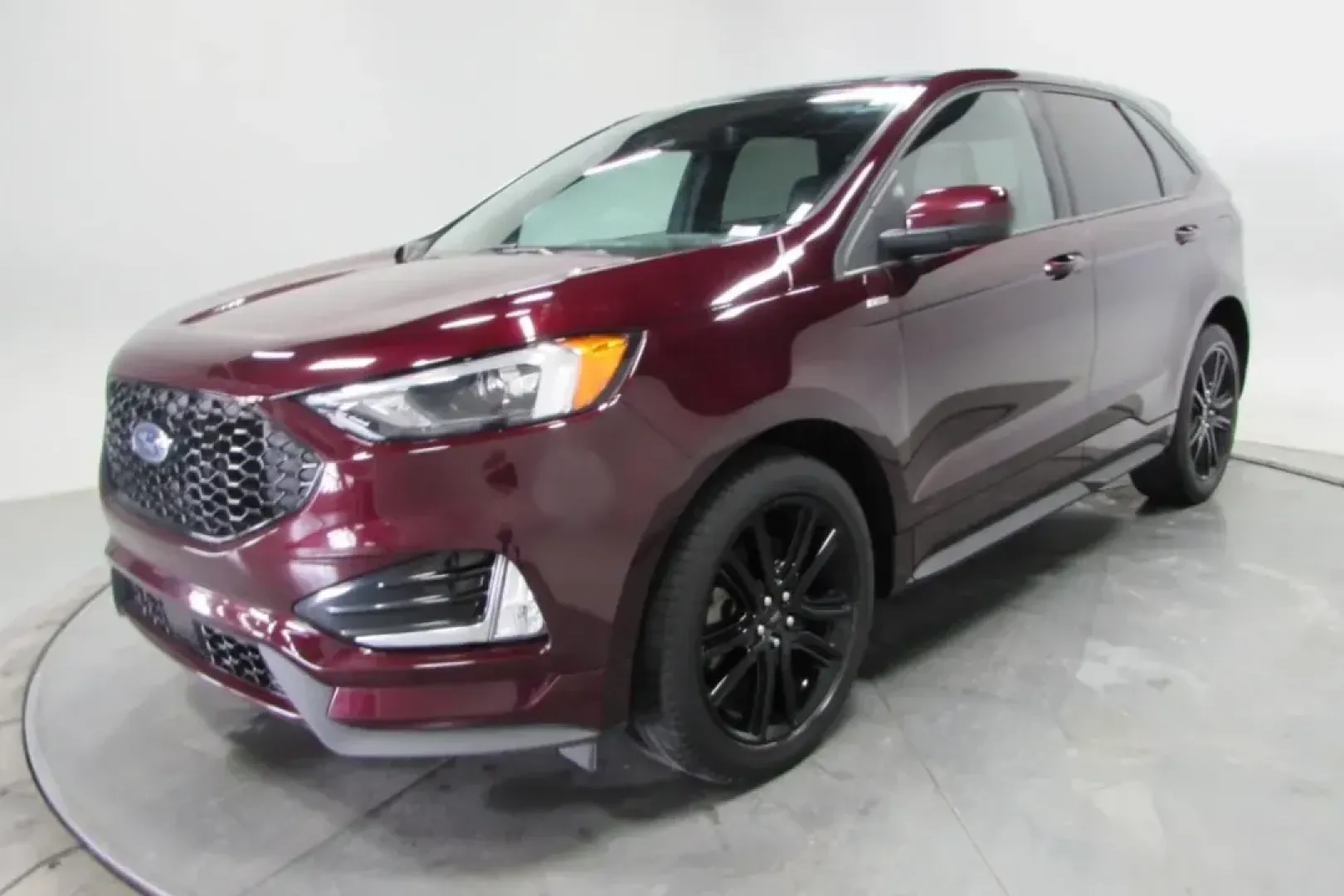 2022 /Dune Leather Ford Edge ST Line (2FMPK4J96NB) with an Other engine, Automatic transmission, located at 12836 Highway 21, De Soto, MO, 63020, (636) 337-7777, 38.151867, -90.575615 - Elevate your lifestyle with the 2022 Ford Edge ST Line, the ultimate SUV designed for versatility and comfort! Whether you are a growing family in need of space and safety, a commuter looking for efficiency and tech-savvy features, or someone who cherishes weekend adventures, this pre-owned SUV chec - Photo#1