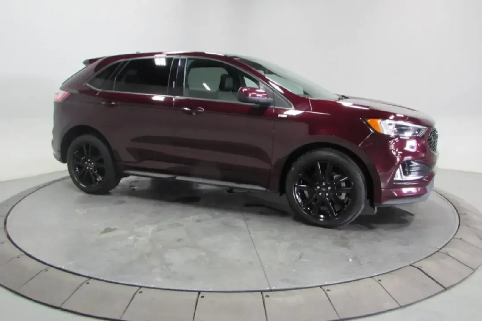 2022 /Dune Leather Ford Edge ST Line (2FMPK4J96NB) with an Other engine, Automatic transmission, located at 12836 Highway 21, De Soto, MO, 63020, (636) 337-7777, 38.151867, -90.575615 - Elevate your lifestyle with the 2022 Ford Edge ST Line, the ultimate SUV designed for versatility and comfort! Whether you are a growing family in need of space and safety, a commuter looking for efficiency and tech-savvy features, or someone who cherishes weekend adventures, this pre-owned SUV chec - Photo#2