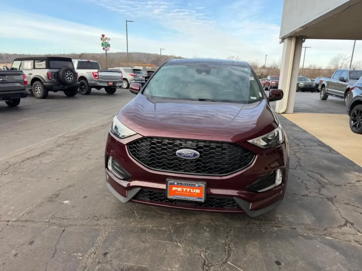 2022 /Ebony Leather Trimmed Ford Edge ST Line (2FMPK4J96NB) with an Twin-Scroll 2.0L EcoBoost engine, Automatic transmission, located at 141 Commercial Dr, Fredericktown, MO, 63645, (573) 783-6432, 37.570087, -90.320648 - Elevate your lifestyle with the 2022 Ford Edge ST Line, the ultimate SUV designed for versatility and comfort! Whether you are a growing family in need of space and safety, a commuter looking for efficiency and tech-savvy features, or someone who cherishes weekend adventures, this pre-owned SUV chec - Photo#7