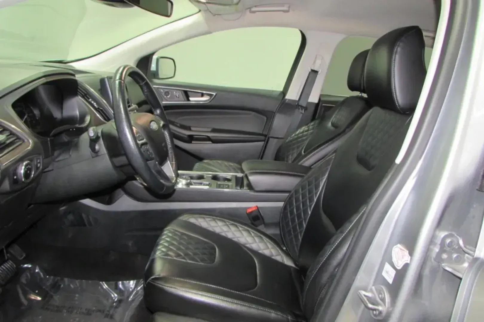 2023 /Ebony Leather Ford Edge Titanium (2FMPK4K94PB) with an Other engine, Automatic transmission, located at 12836 Highway 21, De Soto, MO, 63020, (636) 337-7777, 38.151867, -90.575615 - **Adventure Awaits with the 2023 Ford Edge Titanium at Pettus Ford De Soto!**<br /> <br /> Are you ready to elevate your driving experience? The 2023 Ford Edge Titanium is not just another SUV; it's a lifestyle upgrade. Perfect for families on the go, weekend adventurers, or even budget-conscious bu - Photo#9