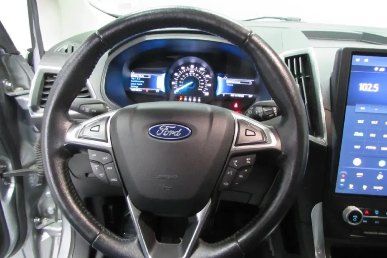 2023 /Ebony Leather Ford Edge Titanium (2FMPK4K94PB) with an Other engine, Automatic transmission, located at 12836 Highway 21, De Soto, MO, 63020, (636) 337-7777, 38.151867, -90.575615 - **Adventure Awaits with the 2023 Ford Edge Titanium at Pettus Ford De Soto!**<br /> <br /> Are you ready to elevate your driving experience? The 2023 Ford Edge Titanium is not just another SUV; it's a lifestyle upgrade. Perfect for families on the go, weekend adventurers, or even budget-conscious bu - Photo#10