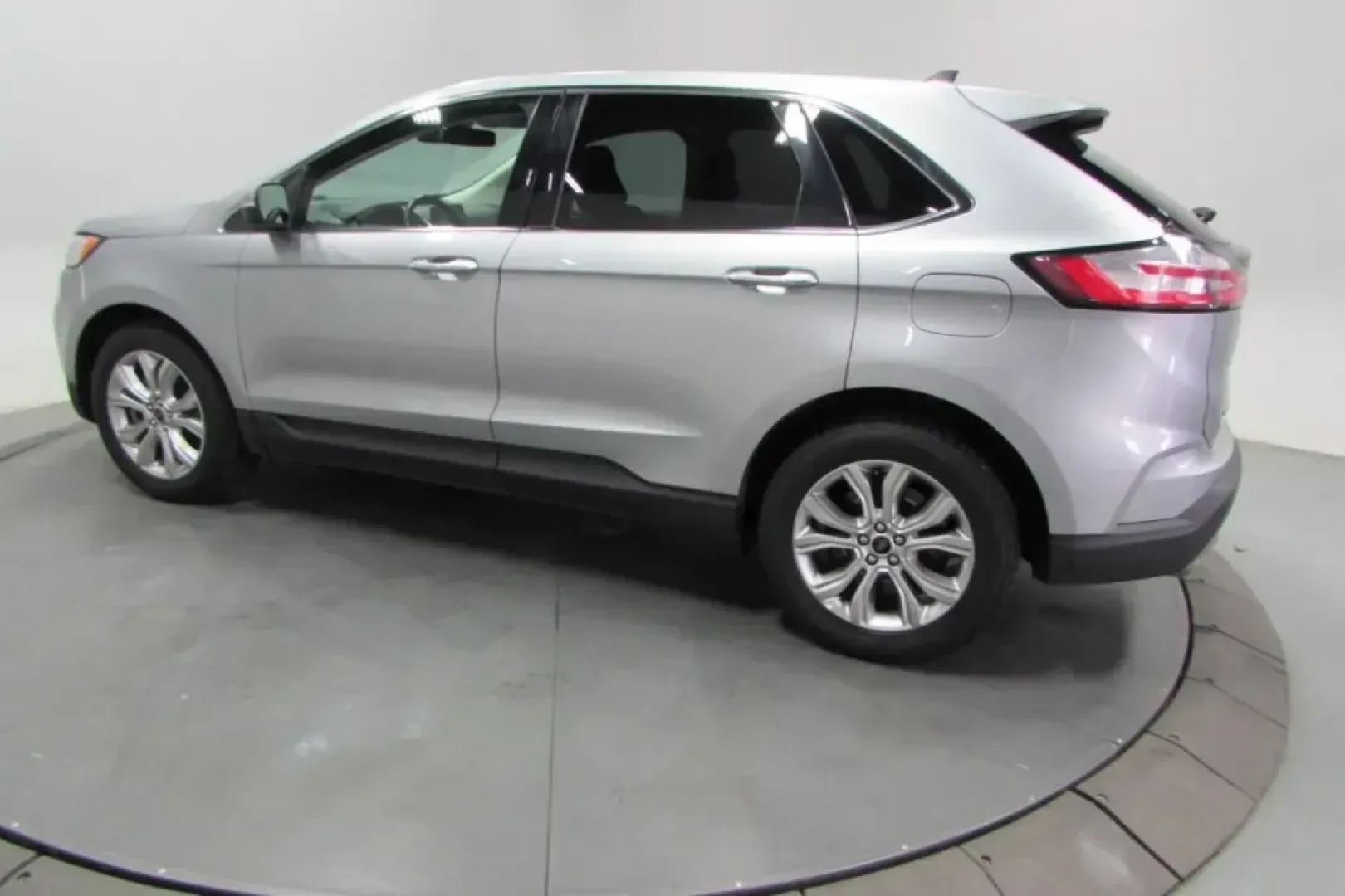 2023 /Ebony Leather Ford Edge Titanium (2FMPK4K94PB) with an Other engine, Automatic transmission, located at 12836 Highway 21, De Soto, MO, 63020, (636) 337-7777, 38.151867, -90.575615 - **Adventure Awaits with the 2023 Ford Edge Titanium at Pettus Ford De Soto!**<br /> <br /> Are you ready to elevate your driving experience? The 2023 Ford Edge Titanium is not just another SUV; it's a lifestyle upgrade. Perfect for families on the go, weekend adventurers, or even budget-conscious bu - Photo#3