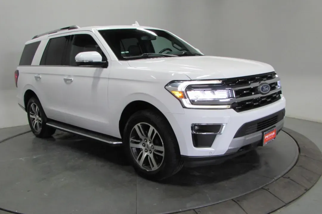photo of 2023 Ford Expedition Limited