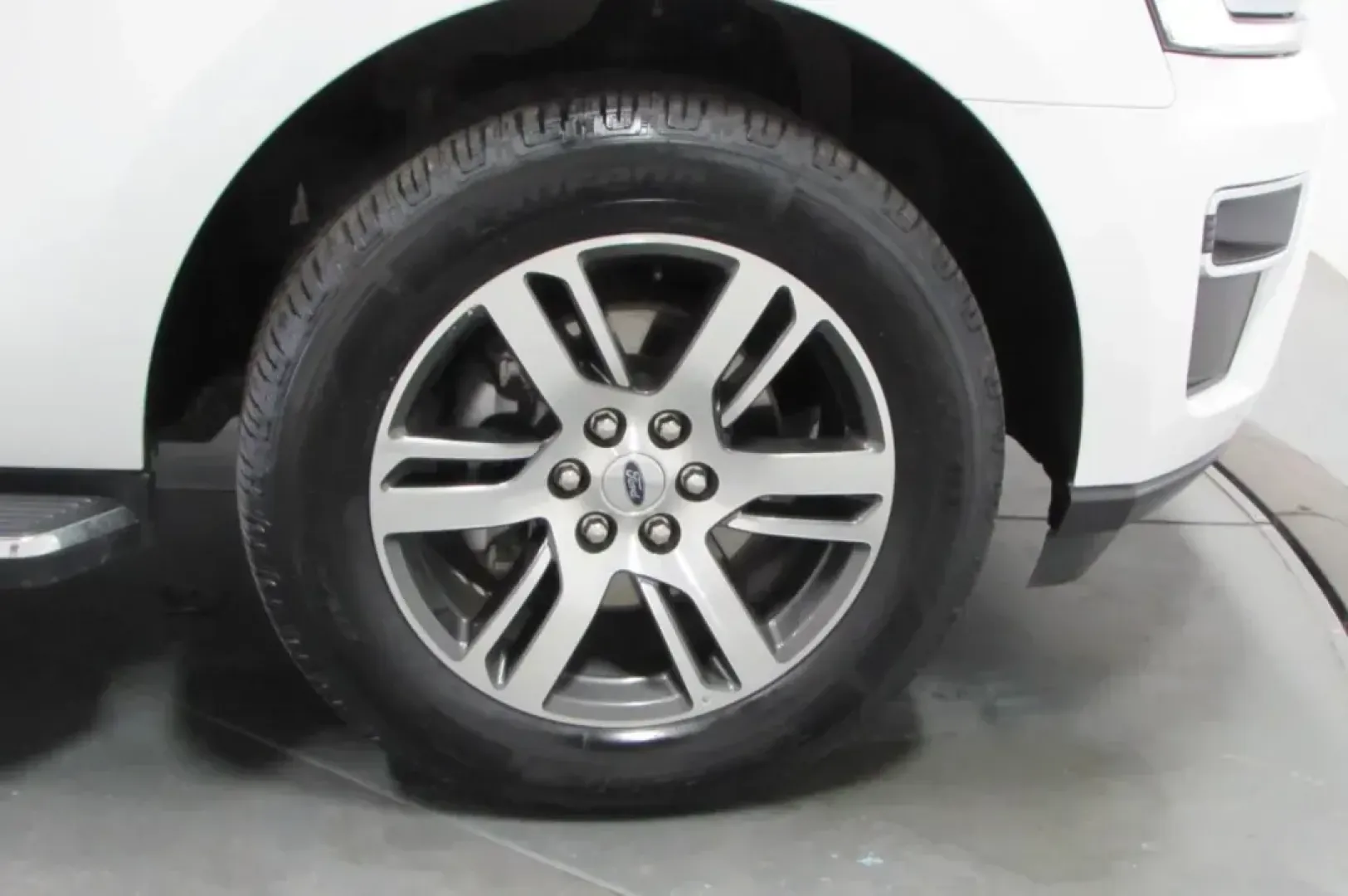 2023 /Mahogany Leather Ford Expedition Limited (1FMJU2A8XPE) with an Other engine, Automatic transmission, located at 12830 Highway 21, De Soto, MO, 63020, (636) 337-7777, 38.153099, -90.573624 - **Experience Adventure Like Never Before with the 2023 Ford Expedition Limited at Pettus CDJR DeSoto!**<br /> <br /> Are you ready to elevate your family adventures or weekend getaways? The 2023 Ford Expedition Limited is the perfect SUV for those who crave both luxury and practicality. With spaciou - Photo#10