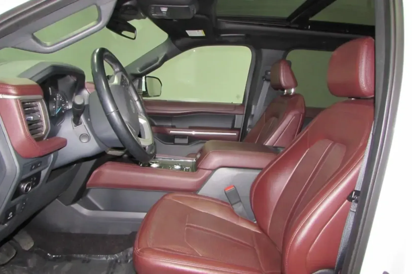 2023 /Mahogany Leather Ford Expedition Limited (1FMJU2A8XPE) with an Other engine, Automatic transmission, located at 12830 Highway 21, De Soto, MO, 63020, (636) 337-7777, 38.153099, -90.573624 - **Experience Adventure Like Never Before with the 2023 Ford Expedition Limited at Pettus CDJR DeSoto!**<br /> <br /> Are you ready to elevate your family adventures or weekend getaways? The 2023 Ford Expedition Limited is the perfect SUV for those who crave both luxury and practicality. With spaciou - Photo#12