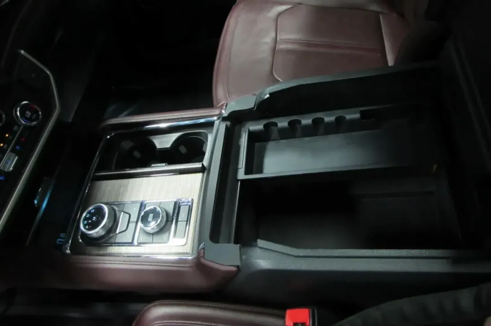 2023 /Mahogany Leather Ford Expedition Limited (1FMJU2A8XPE) with an Other engine, Automatic transmission, located at 12830 Highway 21, De Soto, MO, 63020, (636) 337-7777, 38.153099, -90.573624 - **Experience Adventure Like Never Before with the 2023 Ford Expedition Limited at Pettus CDJR DeSoto!**<br /> <br /> Are you ready to elevate your family adventures or weekend getaways? The 2023 Ford Expedition Limited is the perfect SUV for those who crave both luxury and practicality. With spaciou - Photo#21