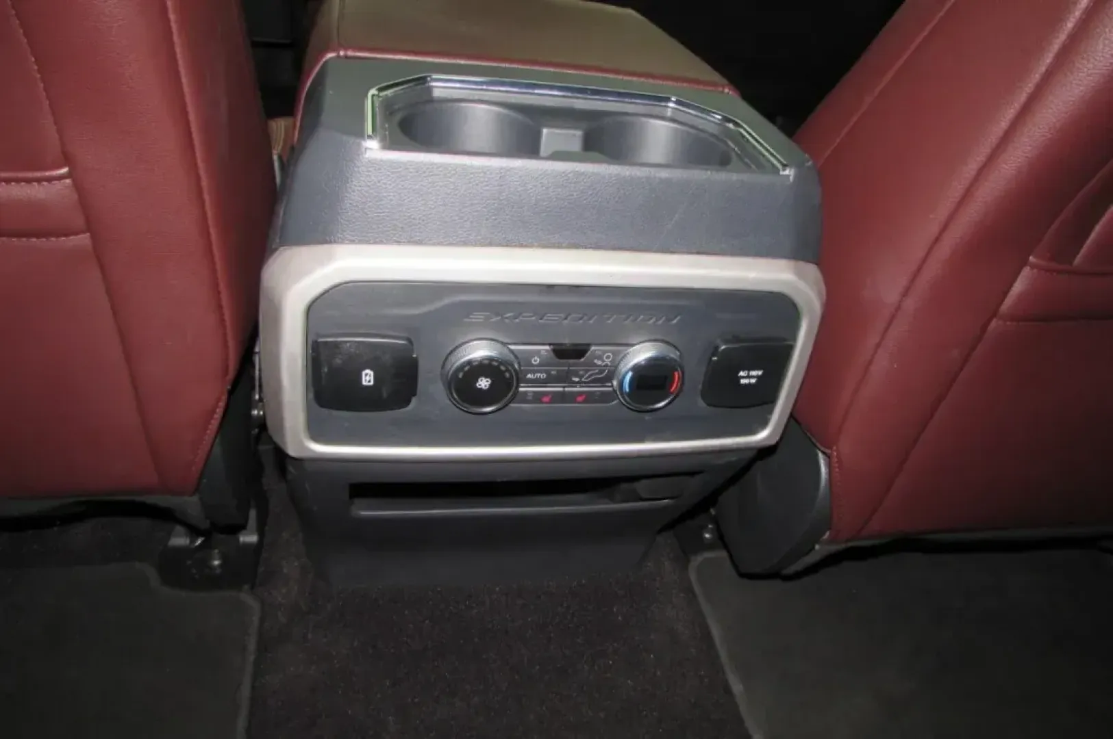 2023 /Mahogany Leather Ford Expedition Limited (1FMJU2A8XPE) with an Other engine, Automatic transmission, located at 12830 Highway 21, De Soto, MO, 63020, (636) 337-7777, 38.153099, -90.573624 - **Experience Adventure Like Never Before with the 2023 Ford Expedition Limited at Pettus CDJR DeSoto!**<br /> <br /> Are you ready to elevate your family adventures or weekend getaways? The 2023 Ford Expedition Limited is the perfect SUV for those who crave both luxury and practicality. With spaciou - Photo#25