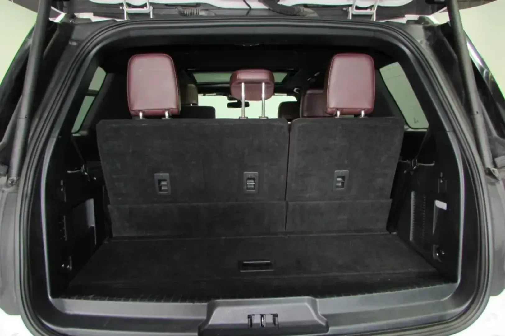 2023 /Mahogany Leather Ford Expedition Limited (1FMJU2A8XPE) with an Other engine, Automatic transmission, located at 12830 Highway 21, De Soto, MO, 63020, (636) 337-7777, 38.153099, -90.573624 - **Experience Adventure Like Never Before with the 2023 Ford Expedition Limited at Pettus CDJR DeSoto!**<br /> <br /> Are you ready to elevate your family adventures or weekend getaways? The 2023 Ford Expedition Limited is the perfect SUV for those who crave both luxury and practicality. With spaciou - Photo#27