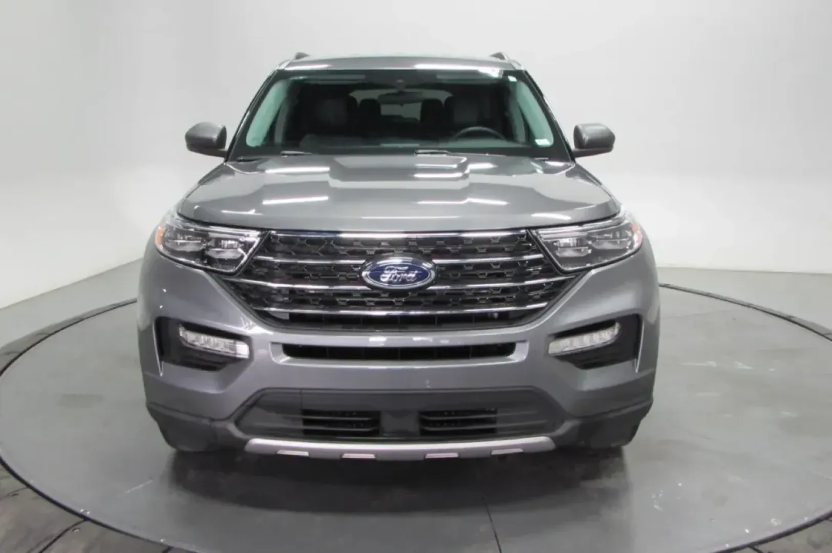 2023 /Ebony Leather Ford Explorer XLT (1FMSK8DH3PG) with an Other engine, Automatic transmission, located at 12830 Highway 21, De Soto, MO, 63020, (636) 337-7777, 38.153099, -90.573624 - **Experience Adventure with the 2023 Ford Explorer XLT at Pettus CDJR DeSoto!**<br /> <br /> Are you ready to elevate your family outings, weekend adventures, or daily commutes? The 2023 Ford Explorer XLT is the perfect SUV that seamlessly blends comfort, space, and advanced technology, making it an - Photo#1